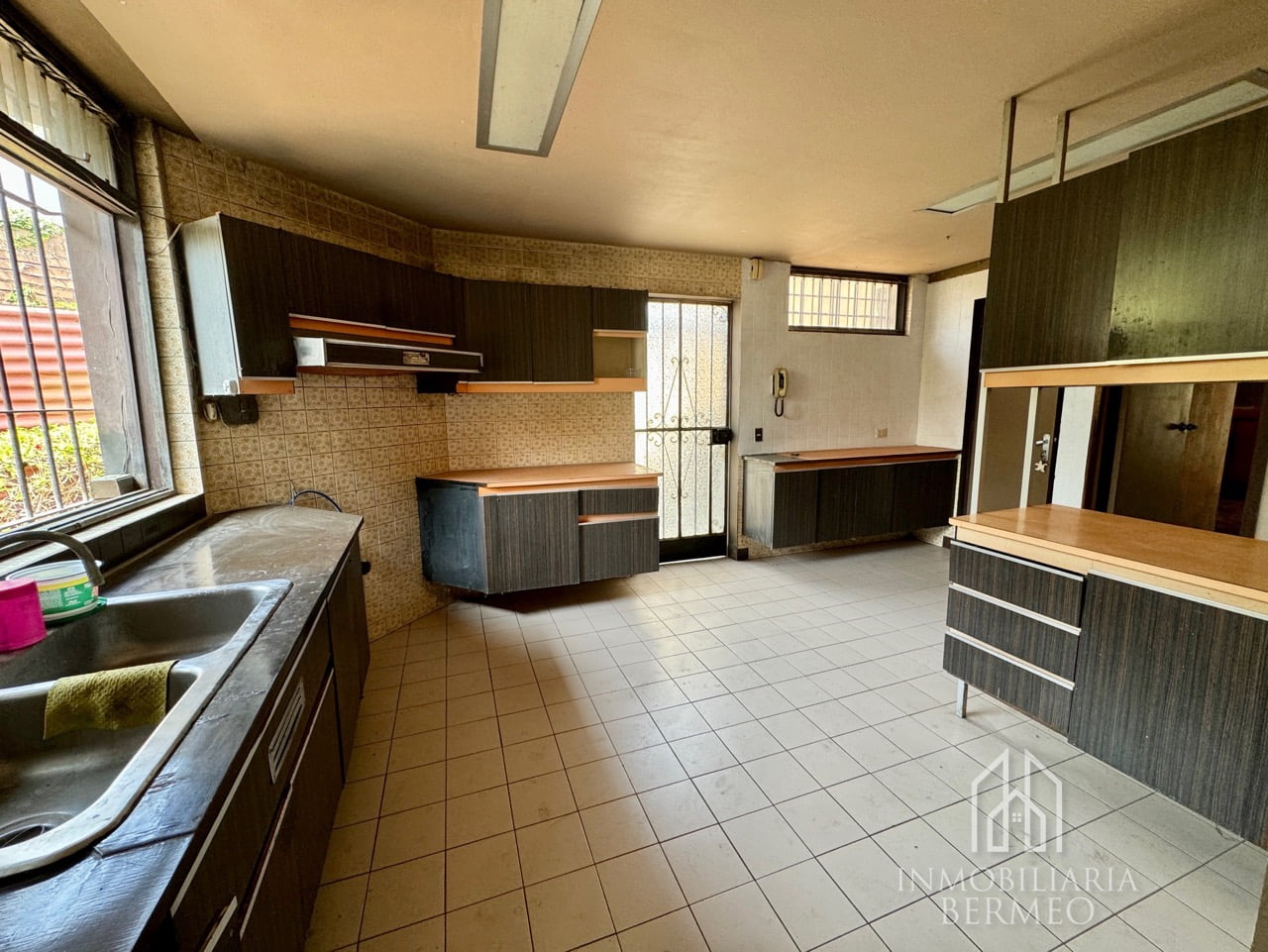 photo-output (20) Large