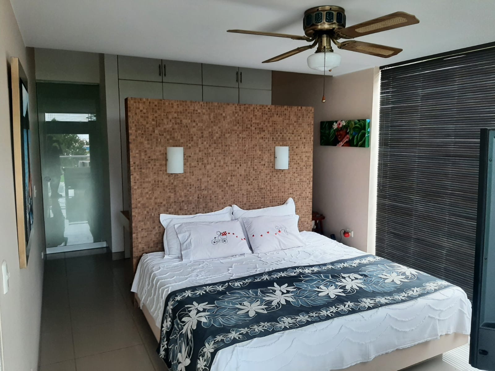 51c82ebf-0895-4880-88cf-b23901400694