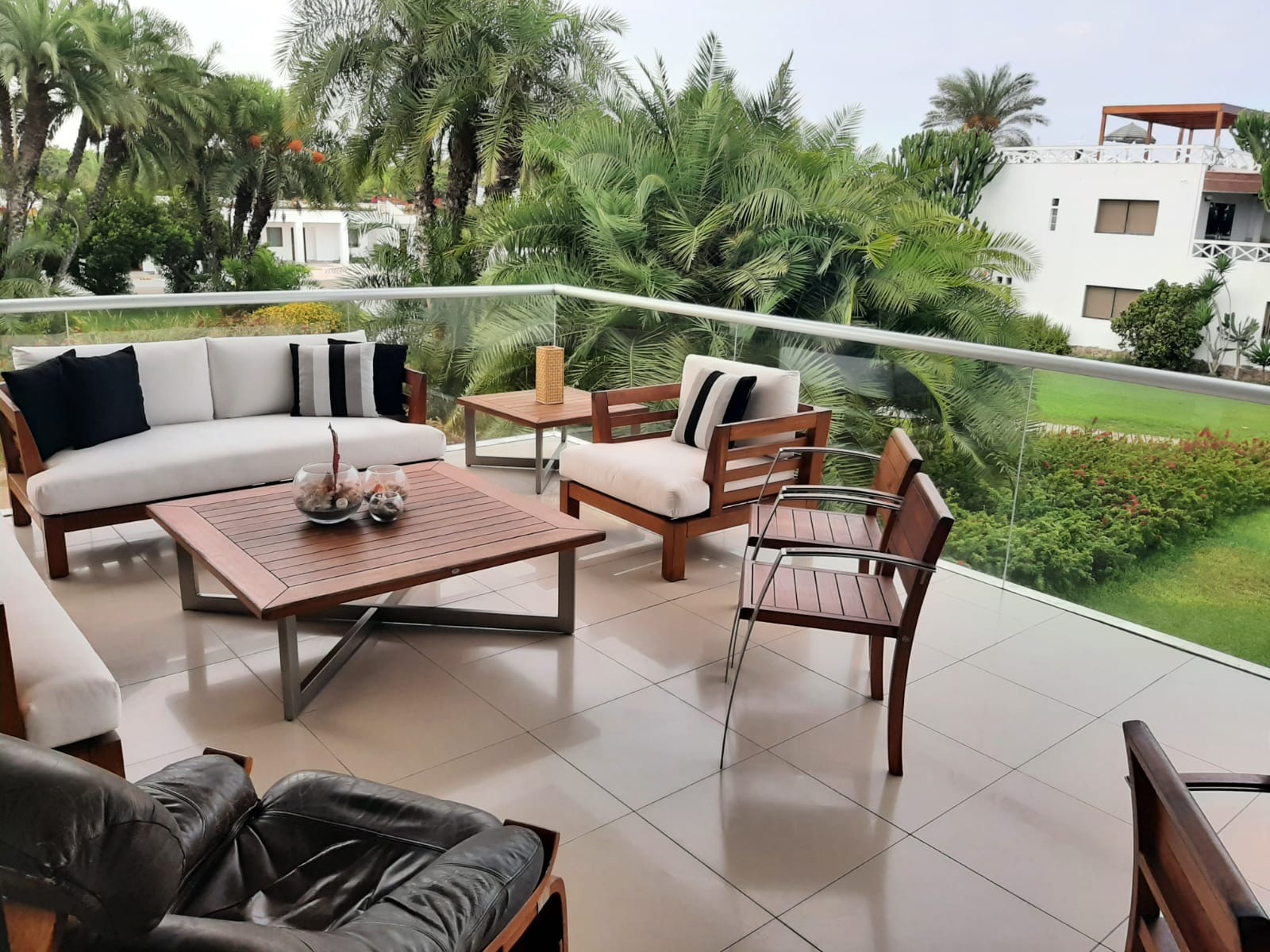 e08ea835-0732-4e75-8aa3-5a951dde68fb