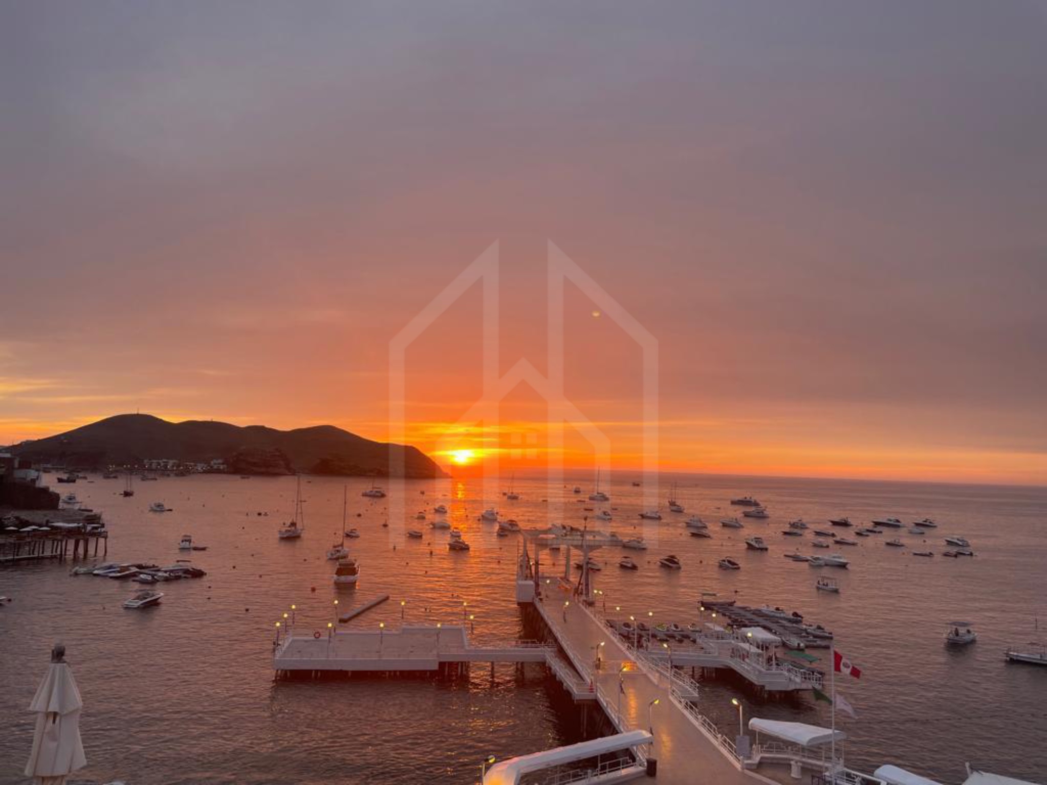 Espectacular Casa en Club Náutico Poseidon Frente al Mar