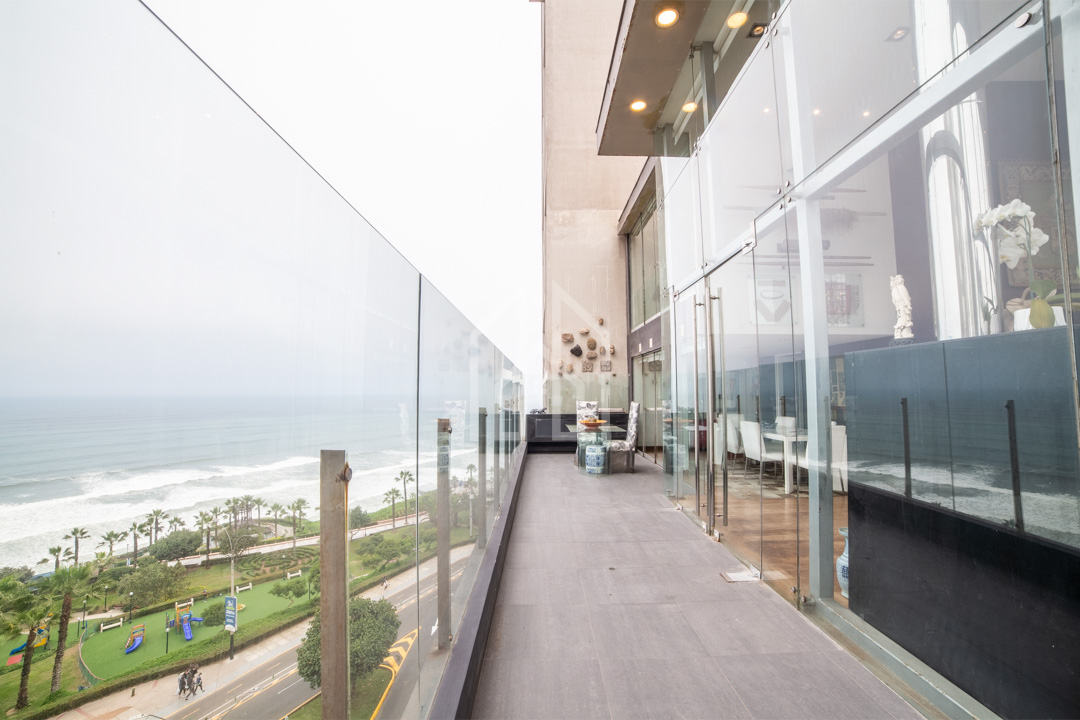 Penthouse Exclusivo frente al mar