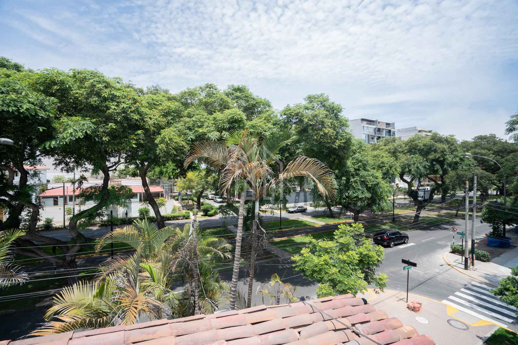 Casa como terreno en venta san isidro av salaverry-27