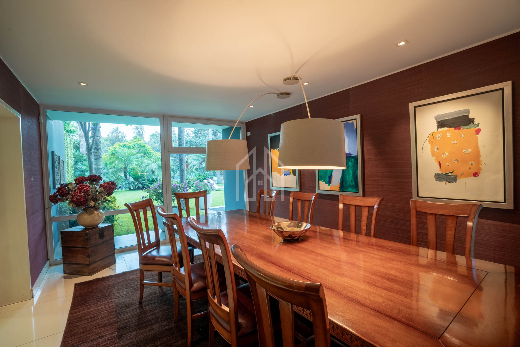 casa en venta la planicie cava piscina y mas-7