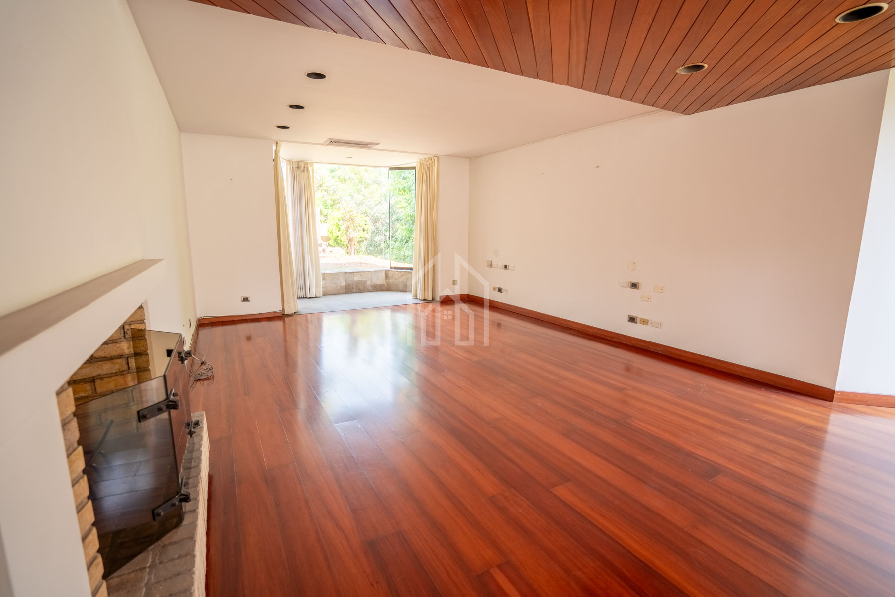 Casa en venta casuarinas piscina-25