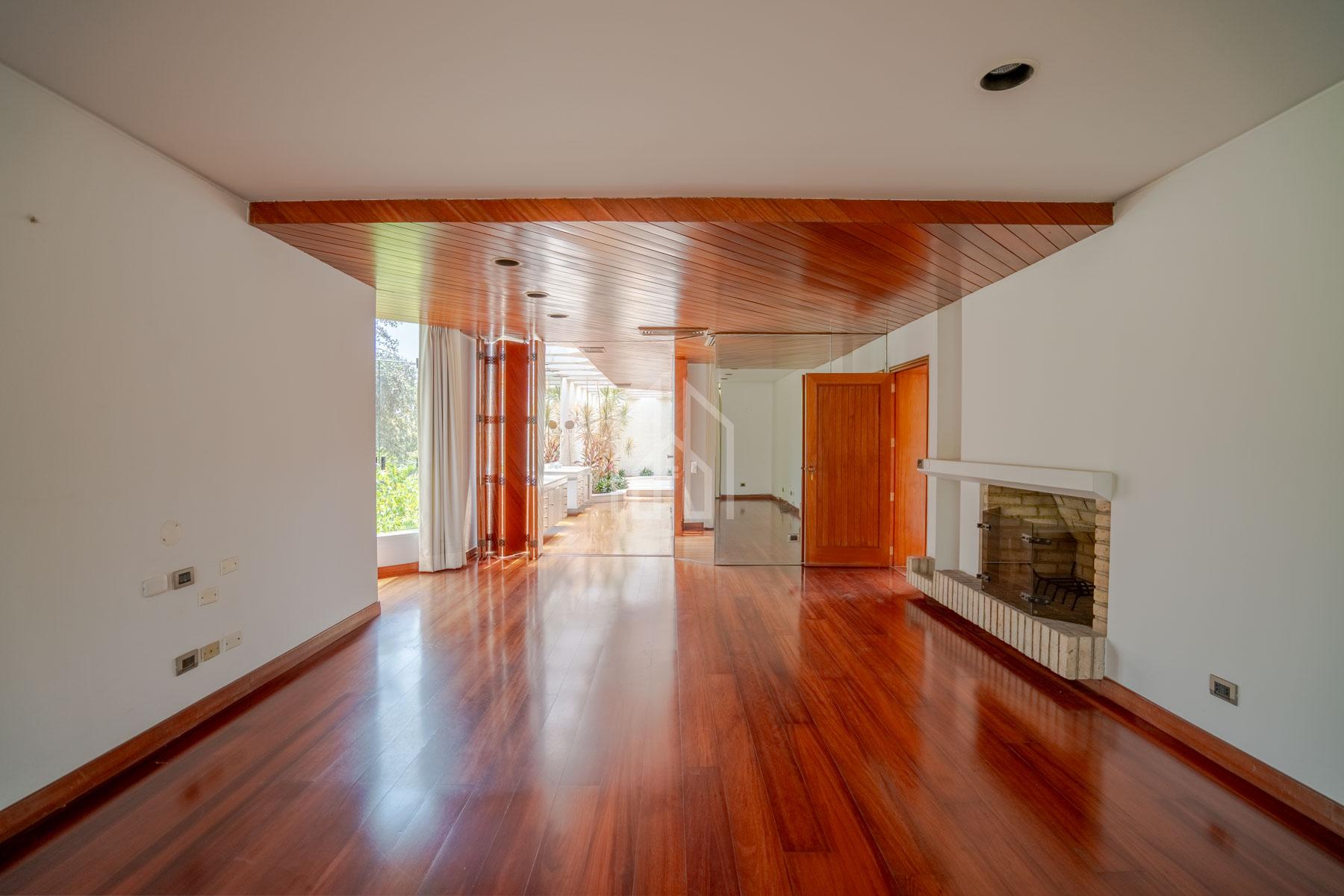 Casa en venta casuarinas piscina-26