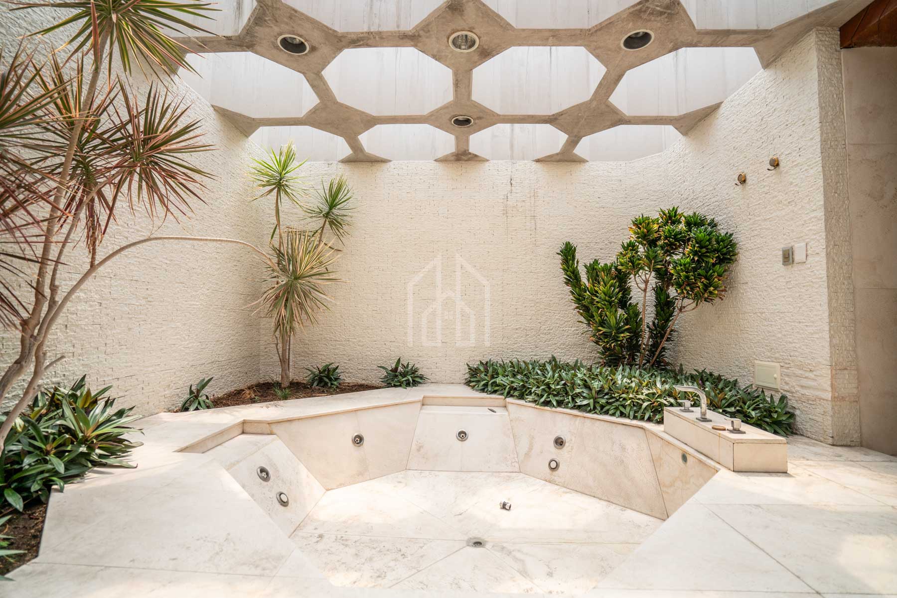 Casa en venta casuarinas piscina-28