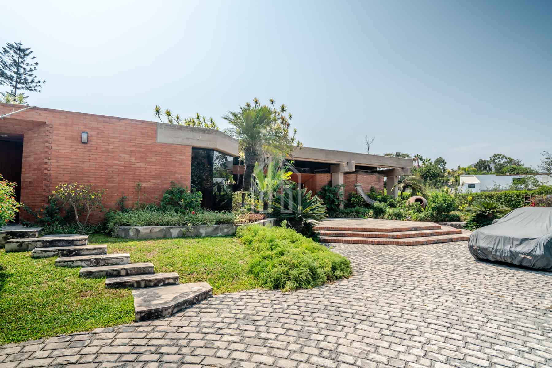 Casa en venta casuarinas piscina-3