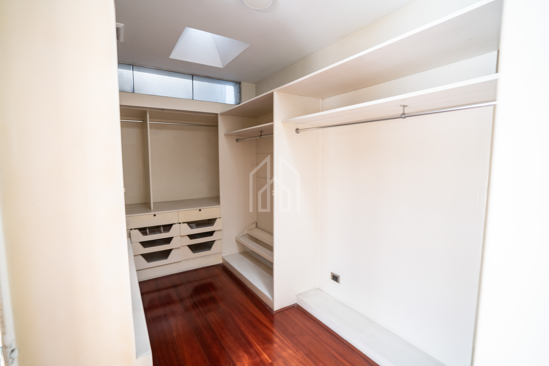 Casa en venta casuarinas piscina-30