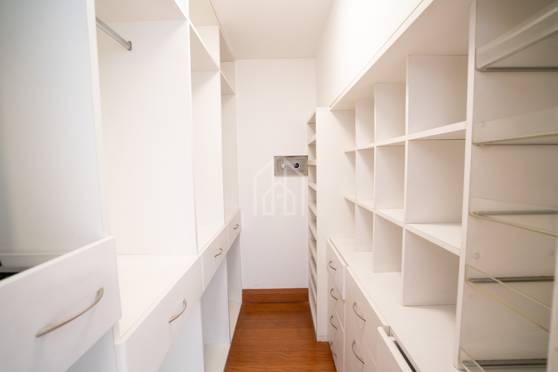 Casa en venta casuarinas piscina-36