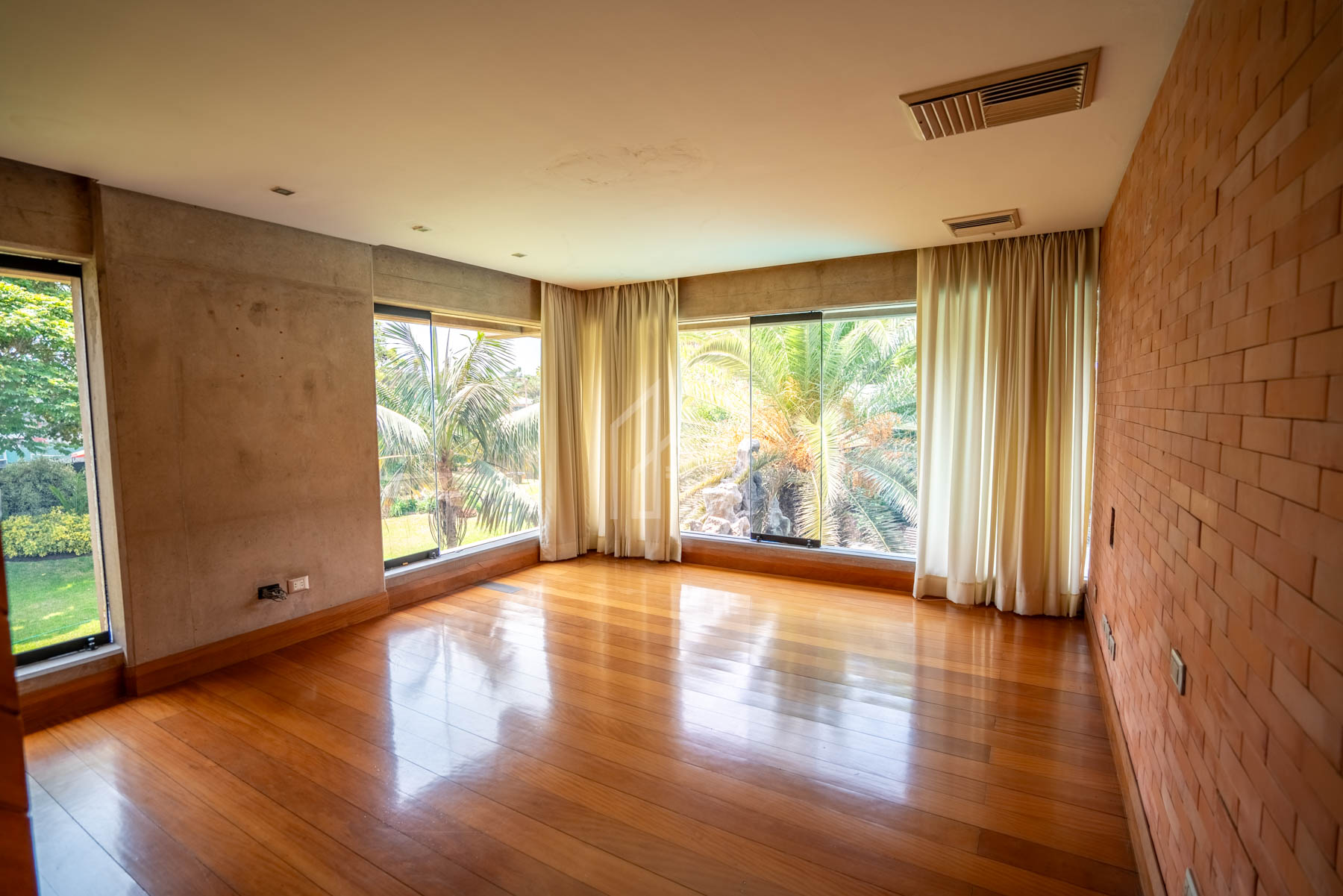 Casa en venta casuarinas piscina-41