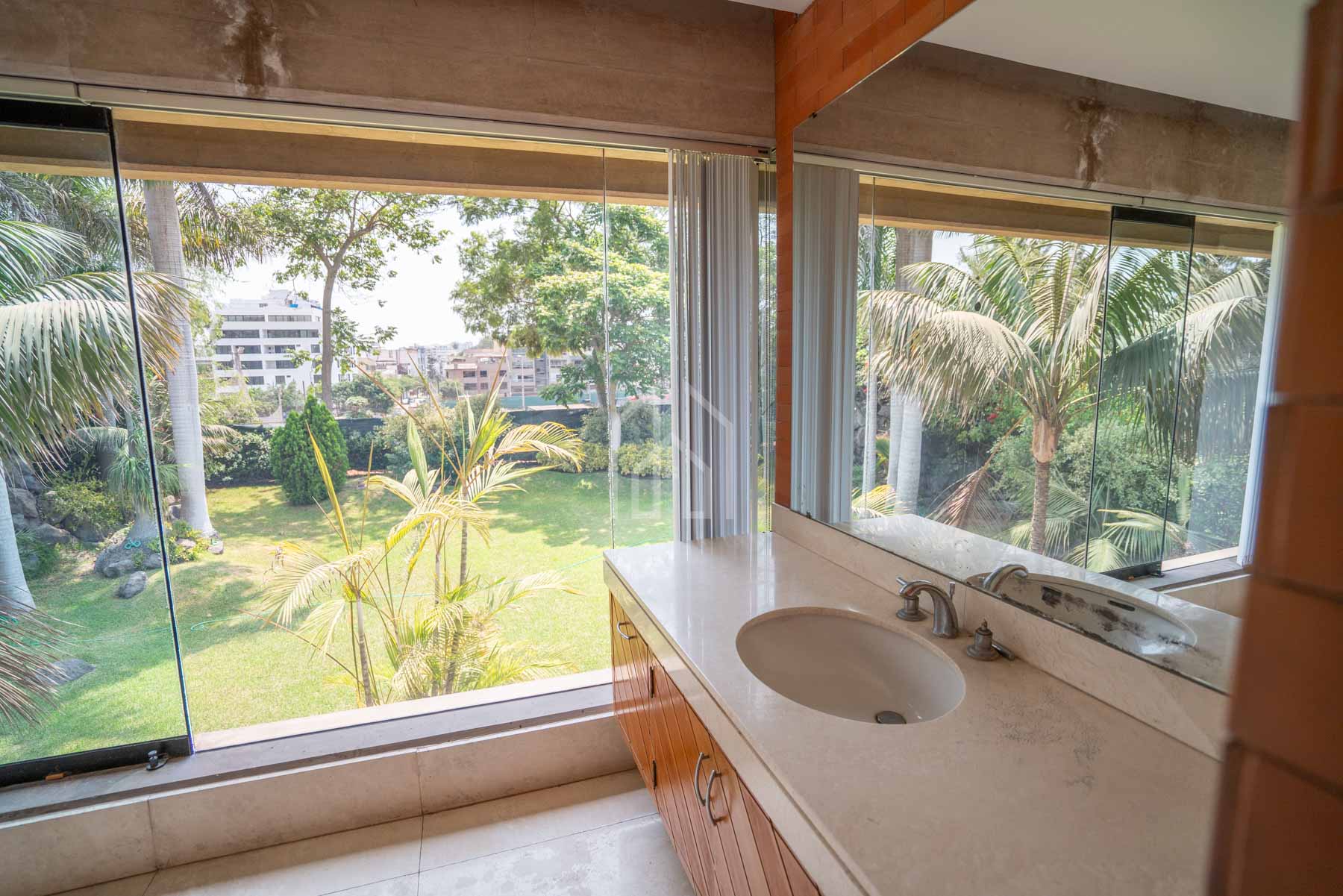 Casa en venta casuarinas piscina-43