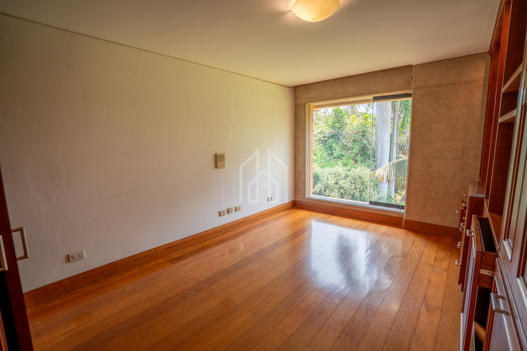 Casa en venta casuarinas piscina-44