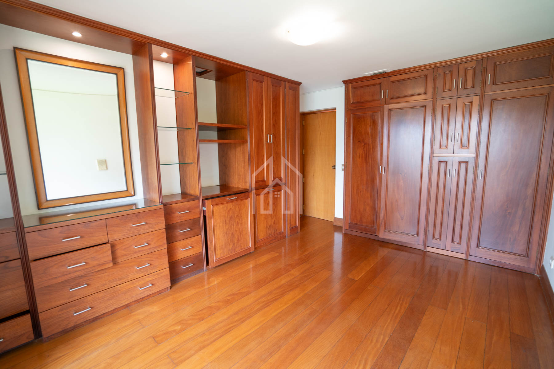 Casa en venta casuarinas piscina-45