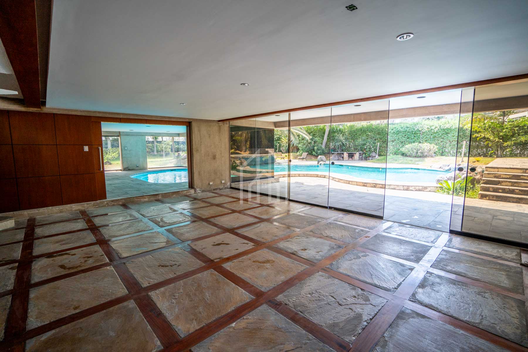 Casa en venta casuarinas piscina-49