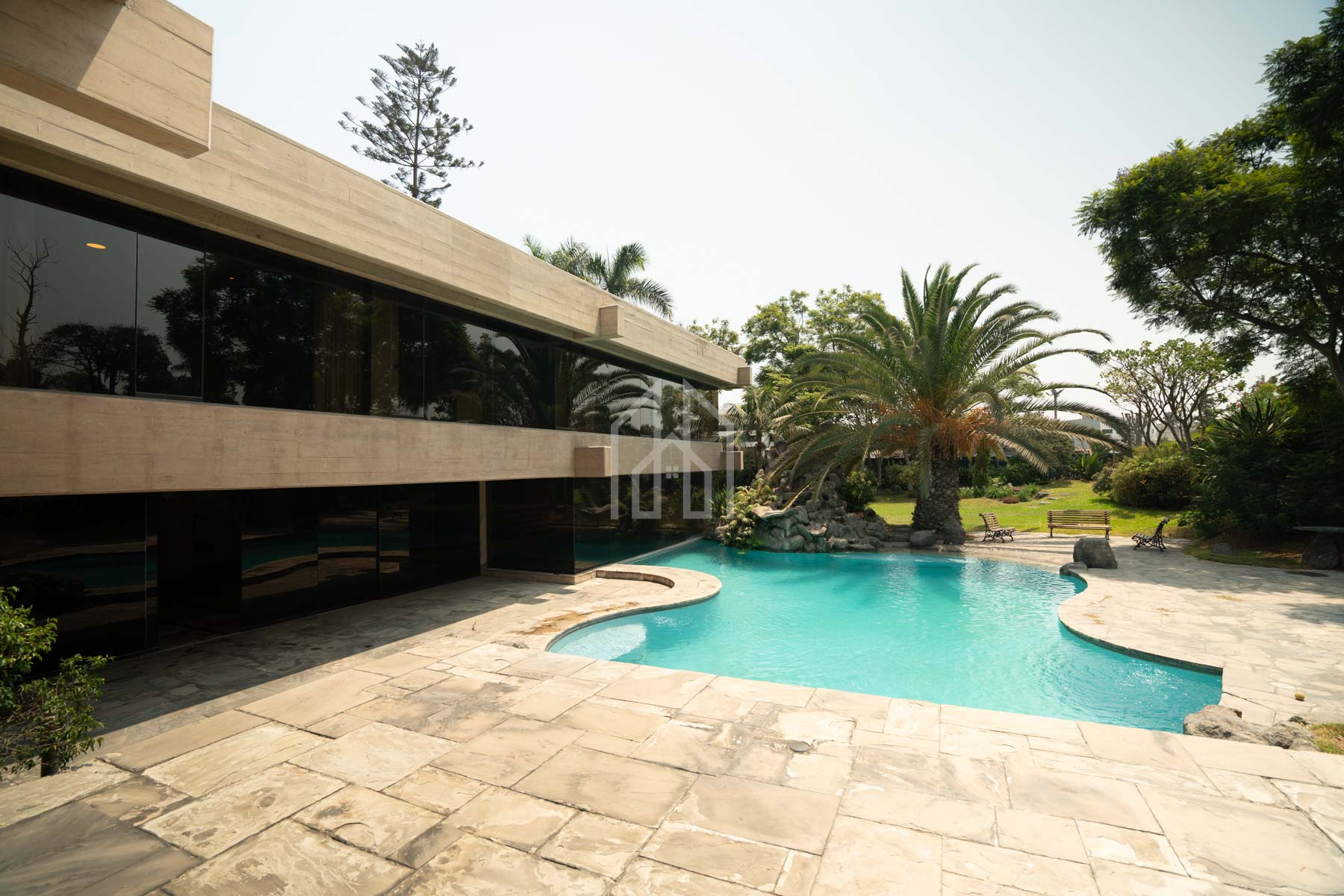 Casa en venta casuarinas piscina-7