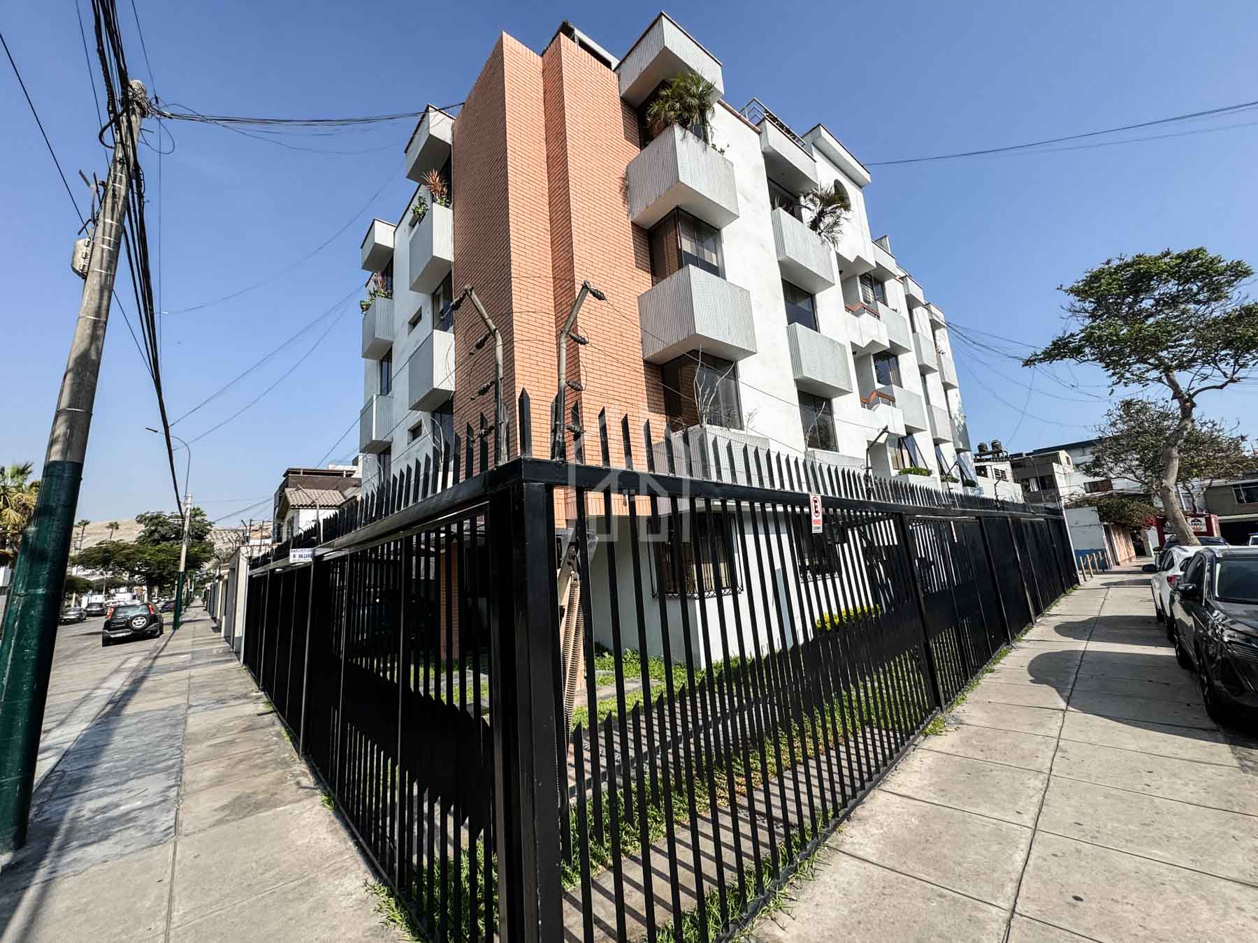 Departamento con terraza independiente