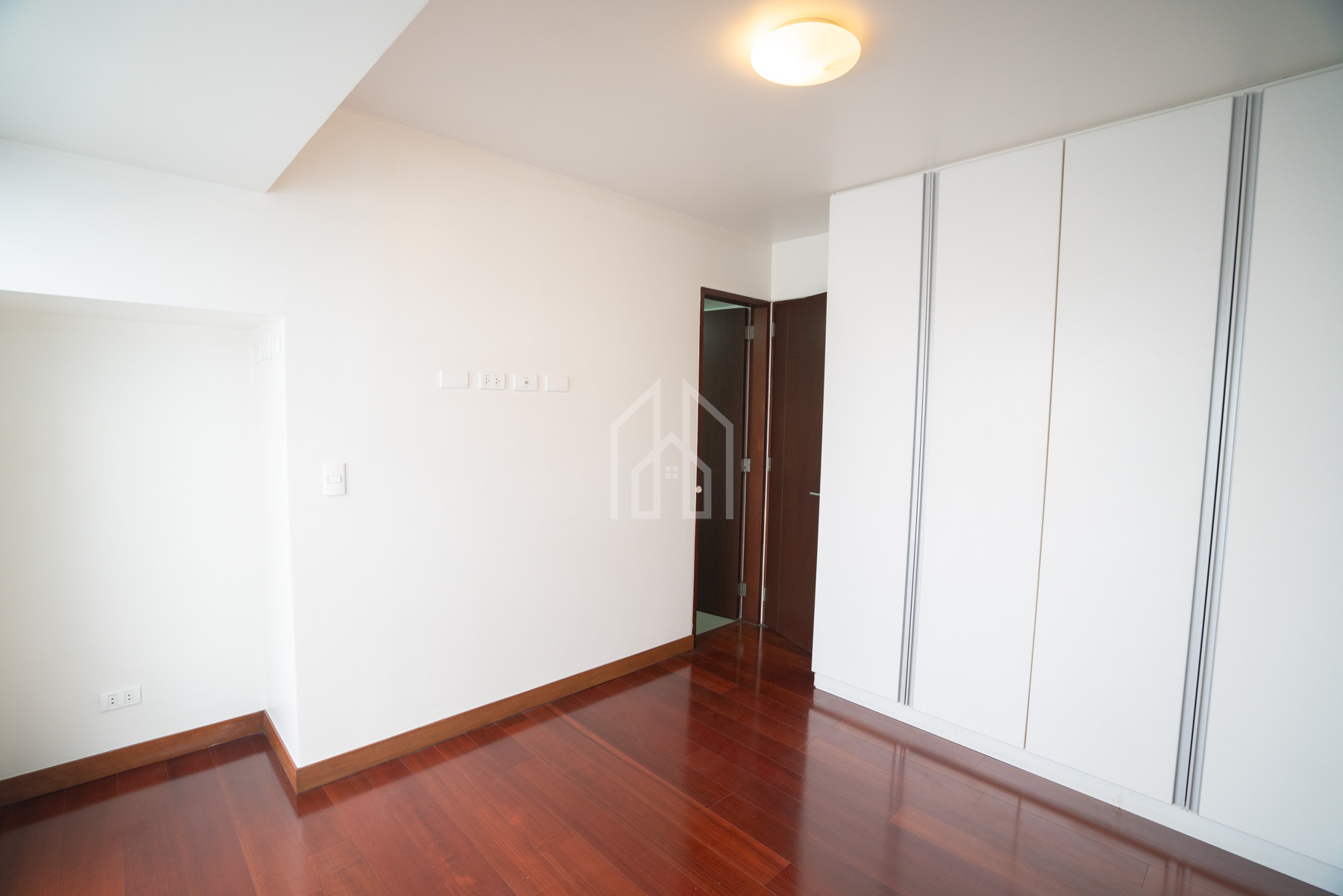 departamento en venta surco golf los incas-17