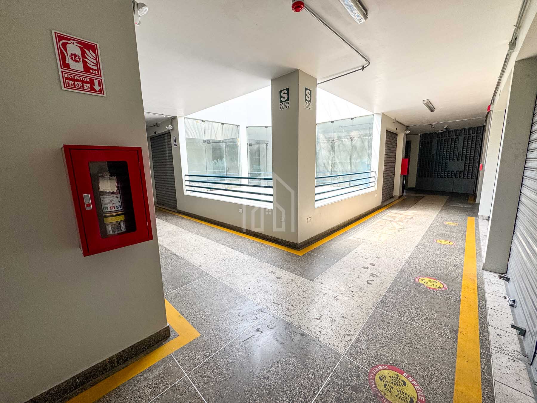 galeria gamarra en venta tiendas-11