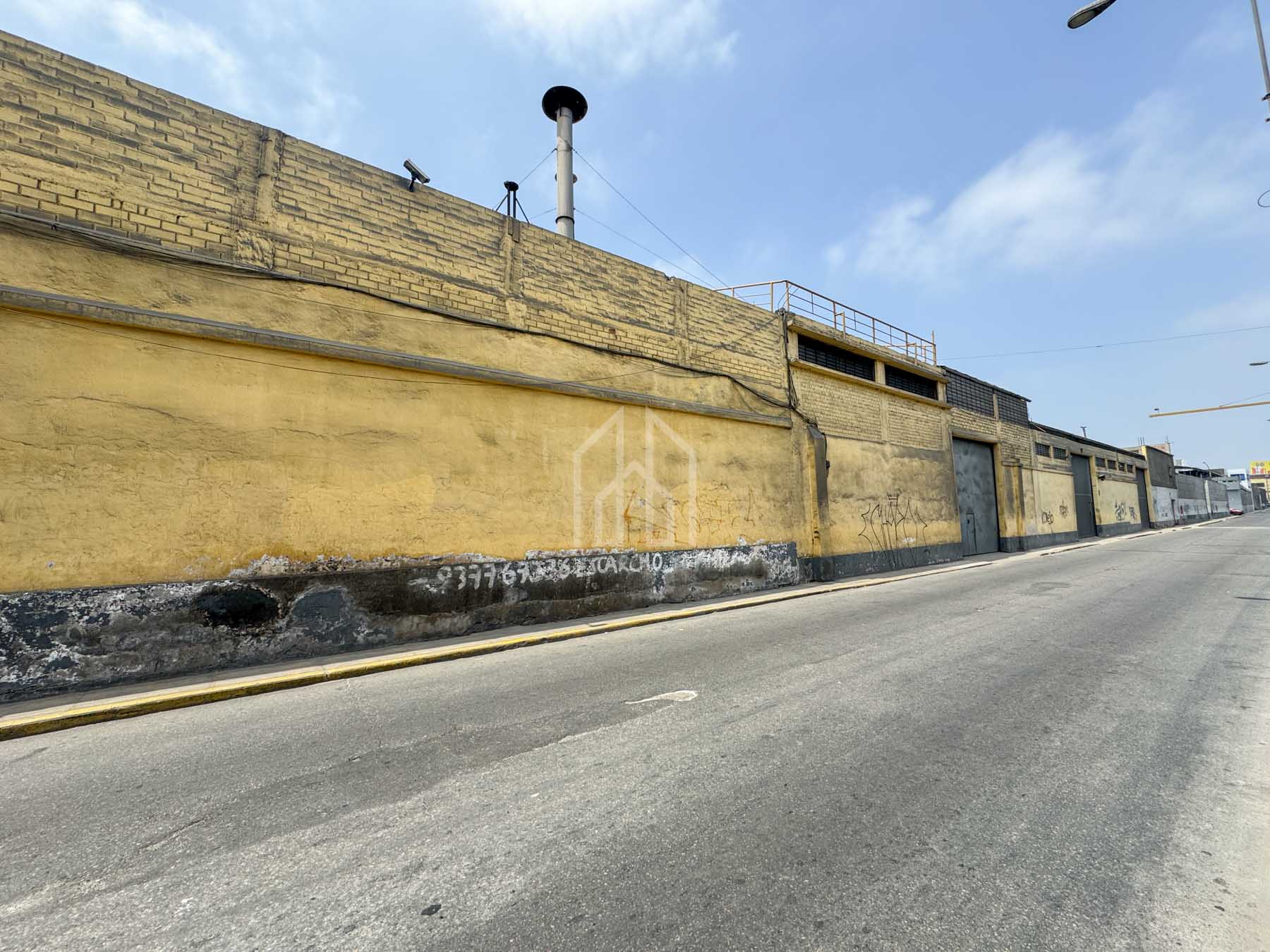 local industrial comercial en venta avenida argentina-10