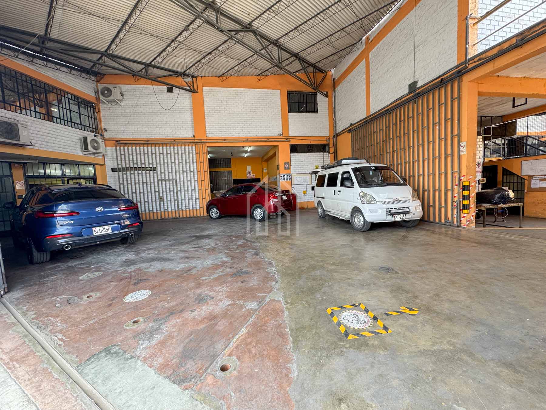 local industrial comercial en venta avenida argentina-14