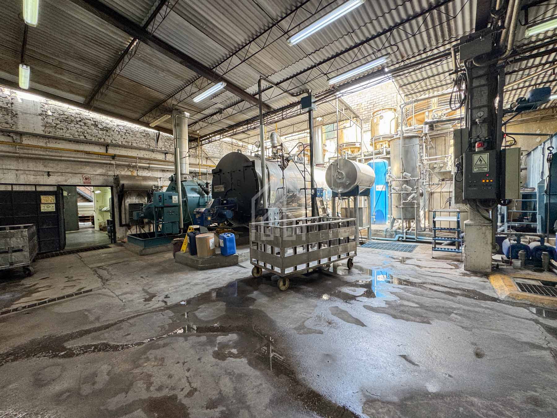 local industrial comercial en venta avenida argentina-22