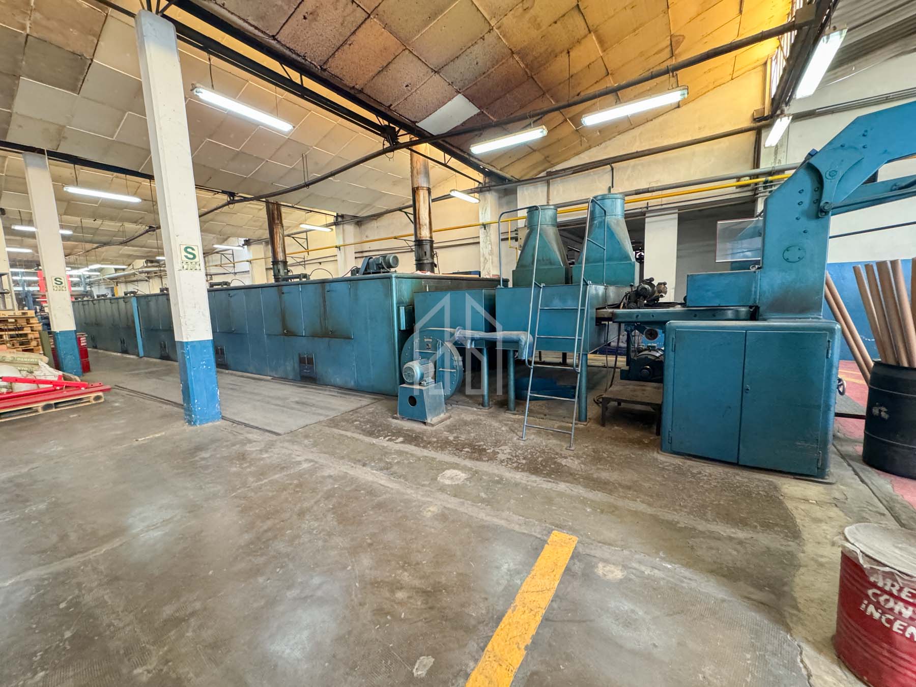 local industrial comercial en venta avenida argentina-28