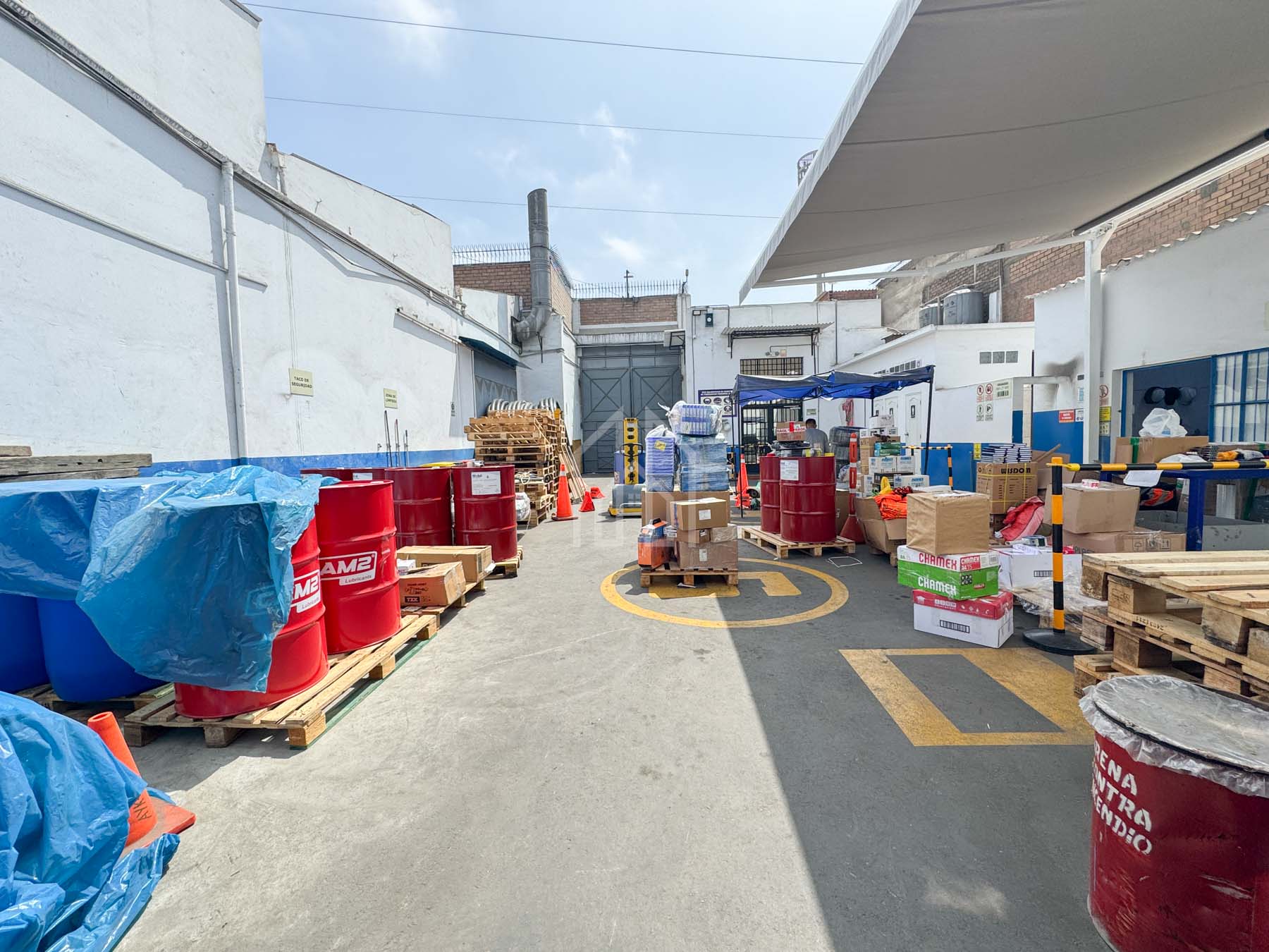 local industrial comercial en venta avenida argentina-30