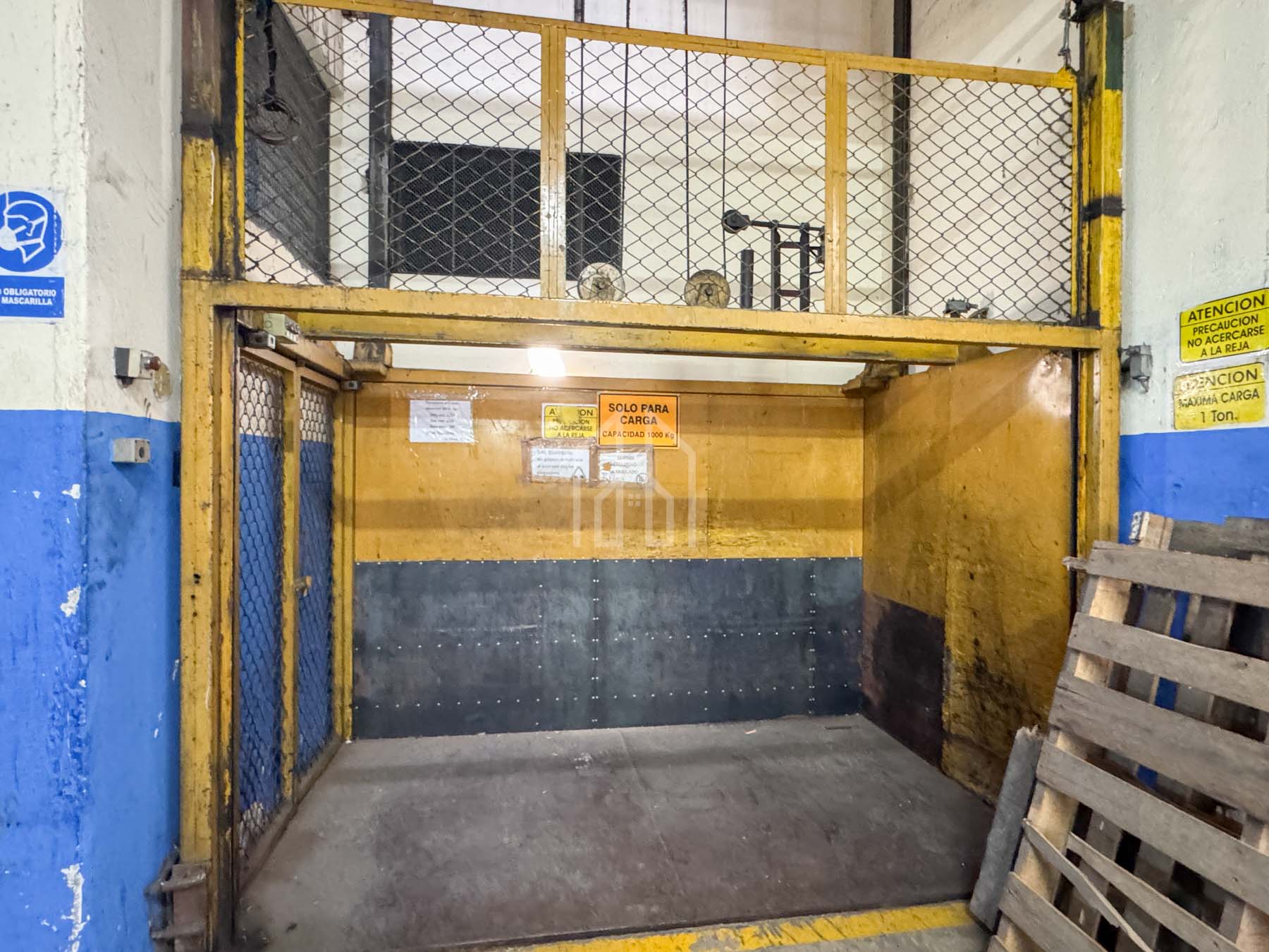 local industrial comercial en venta avenida argentina-35