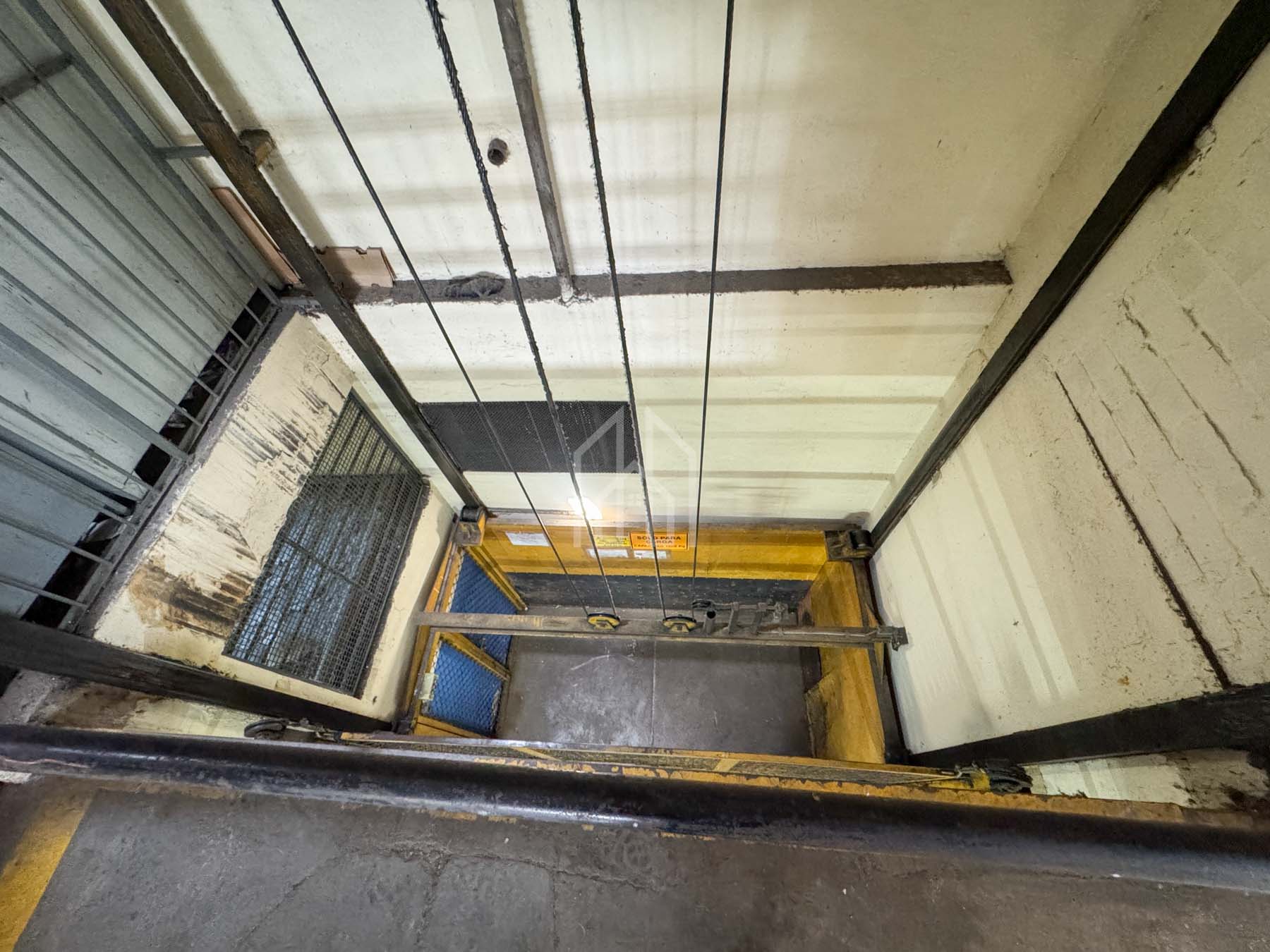 local industrial comercial en venta avenida argentina-37