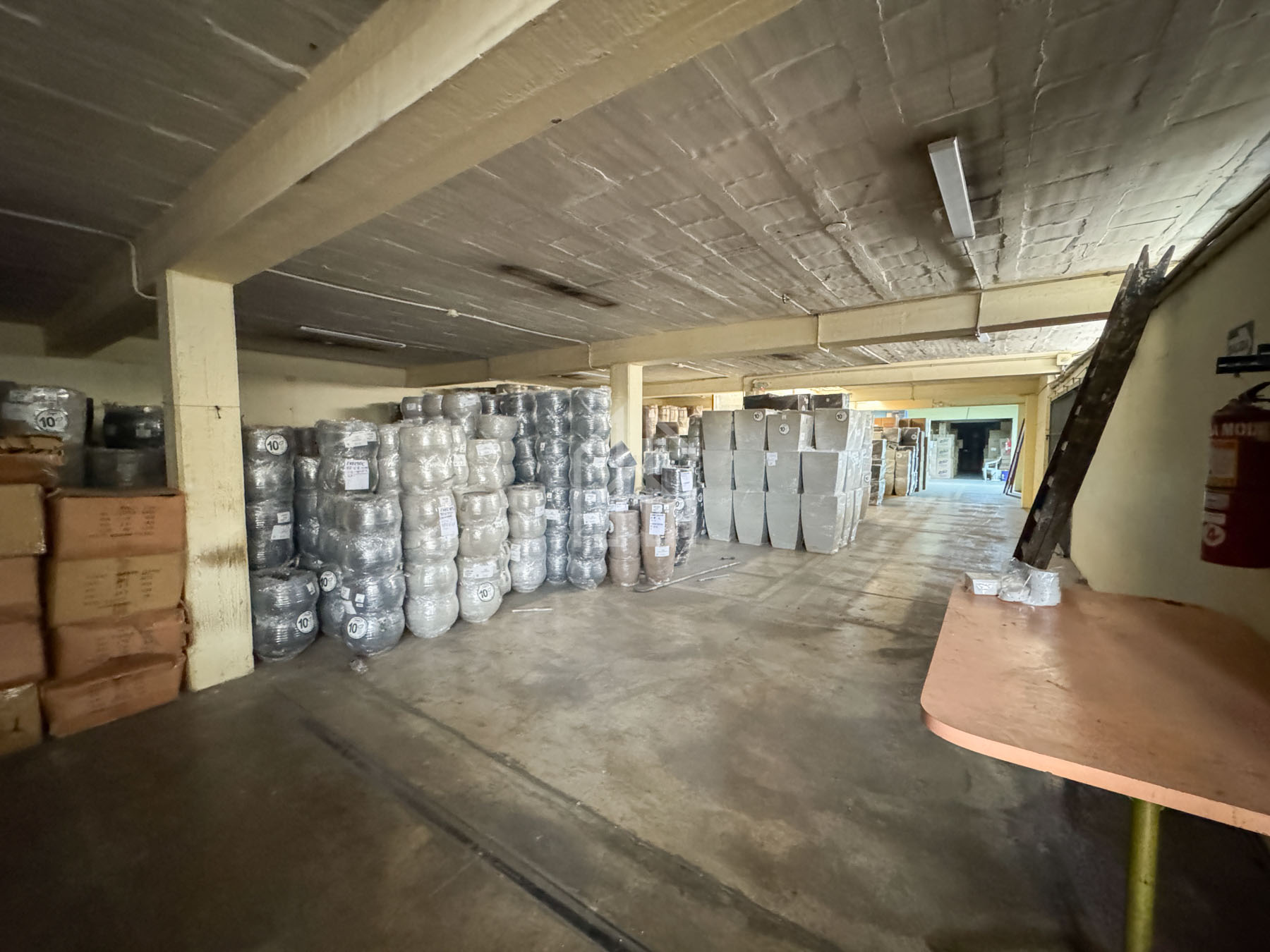 local industrial comercial en venta avenida argentina-39