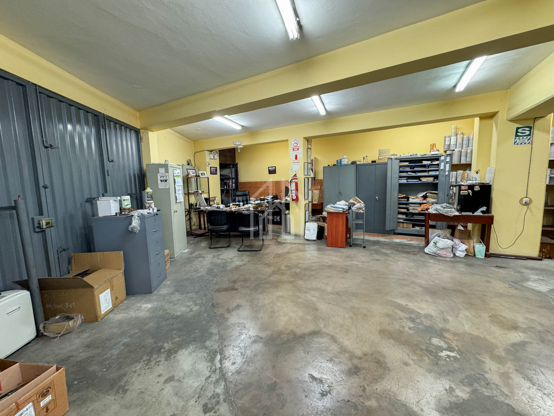 local industrial comercial en venta avenida argentina-41