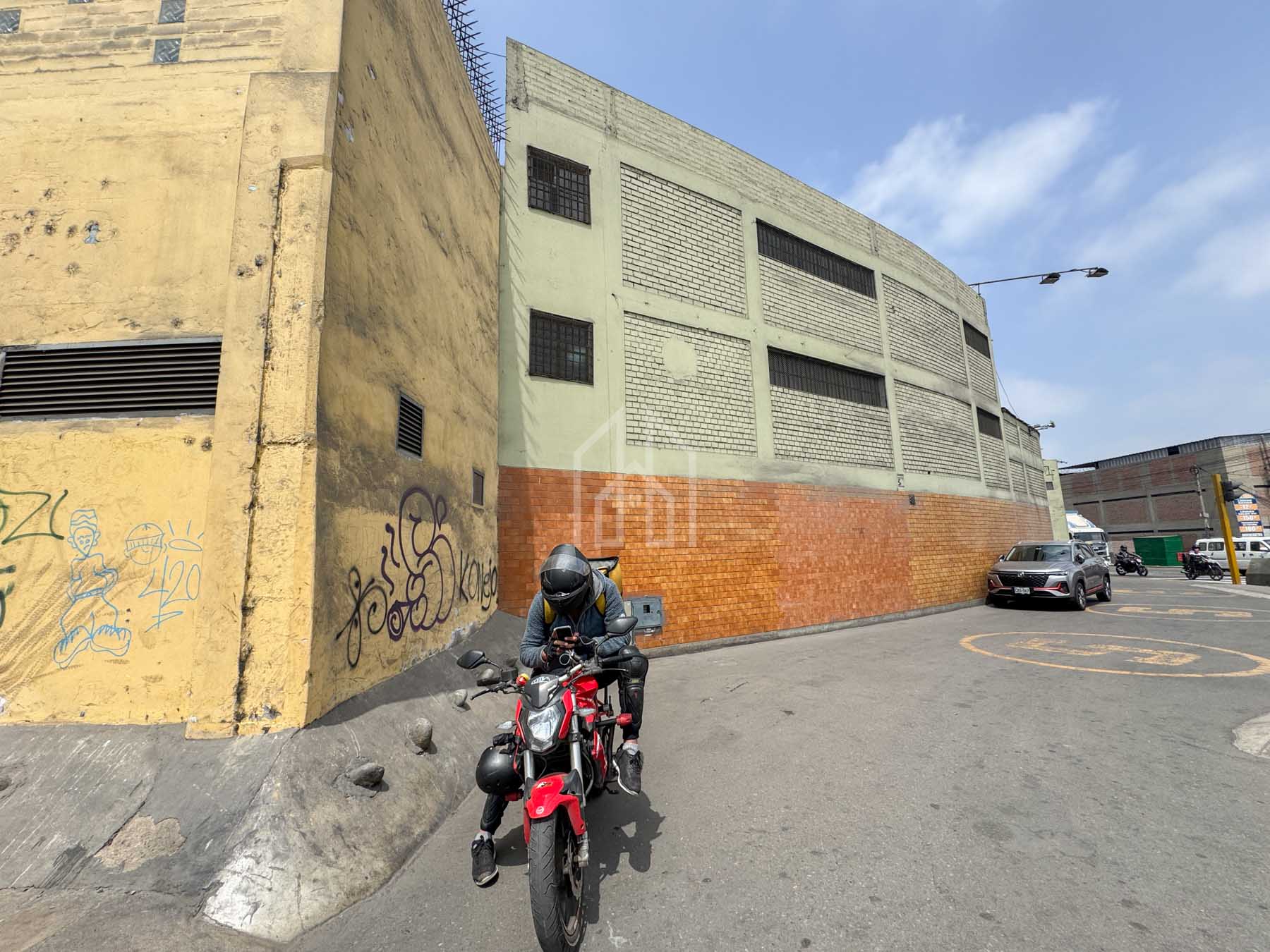 local industrial comercial en venta avenida argentina-7