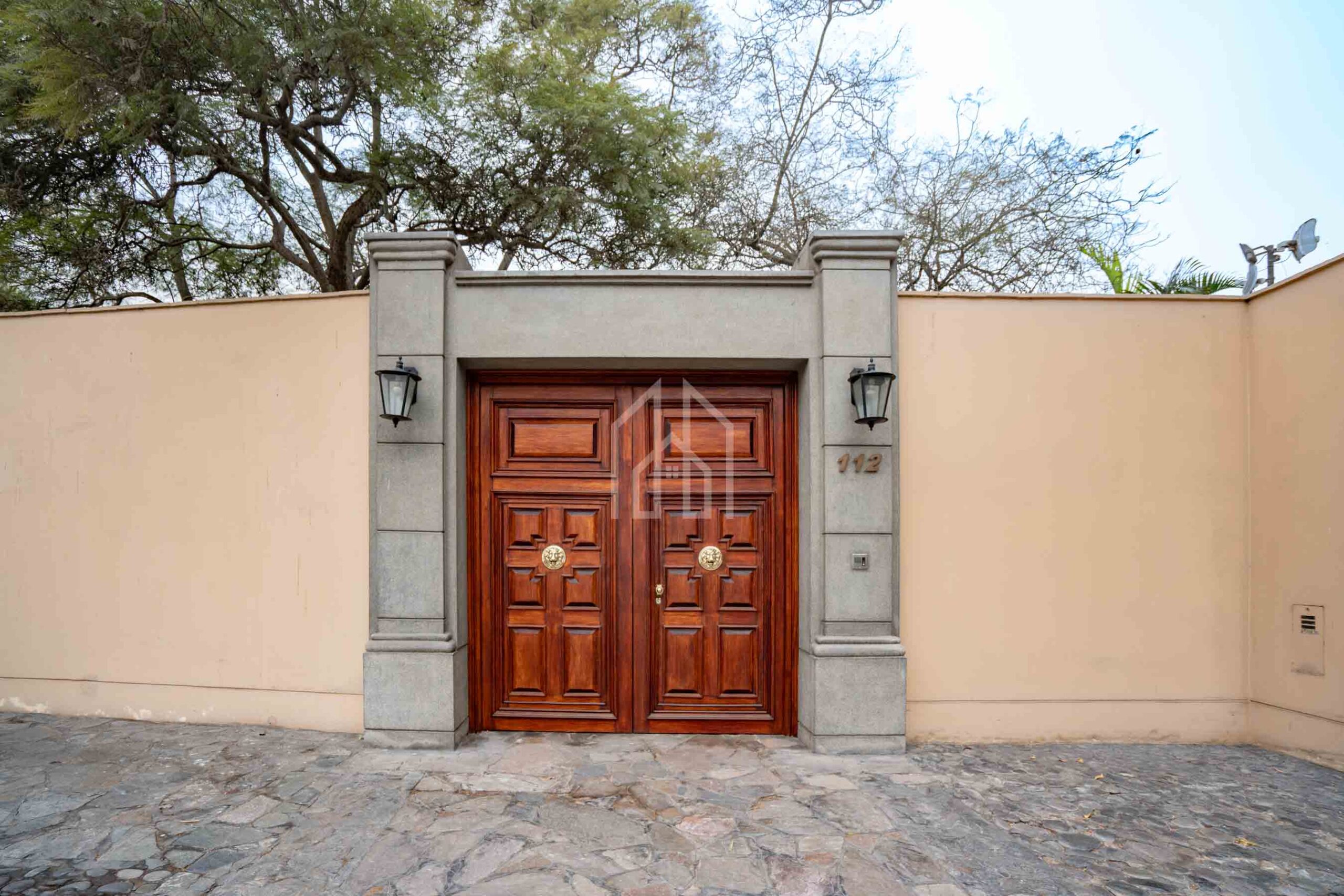 casa en venta condominio britanico surco-1