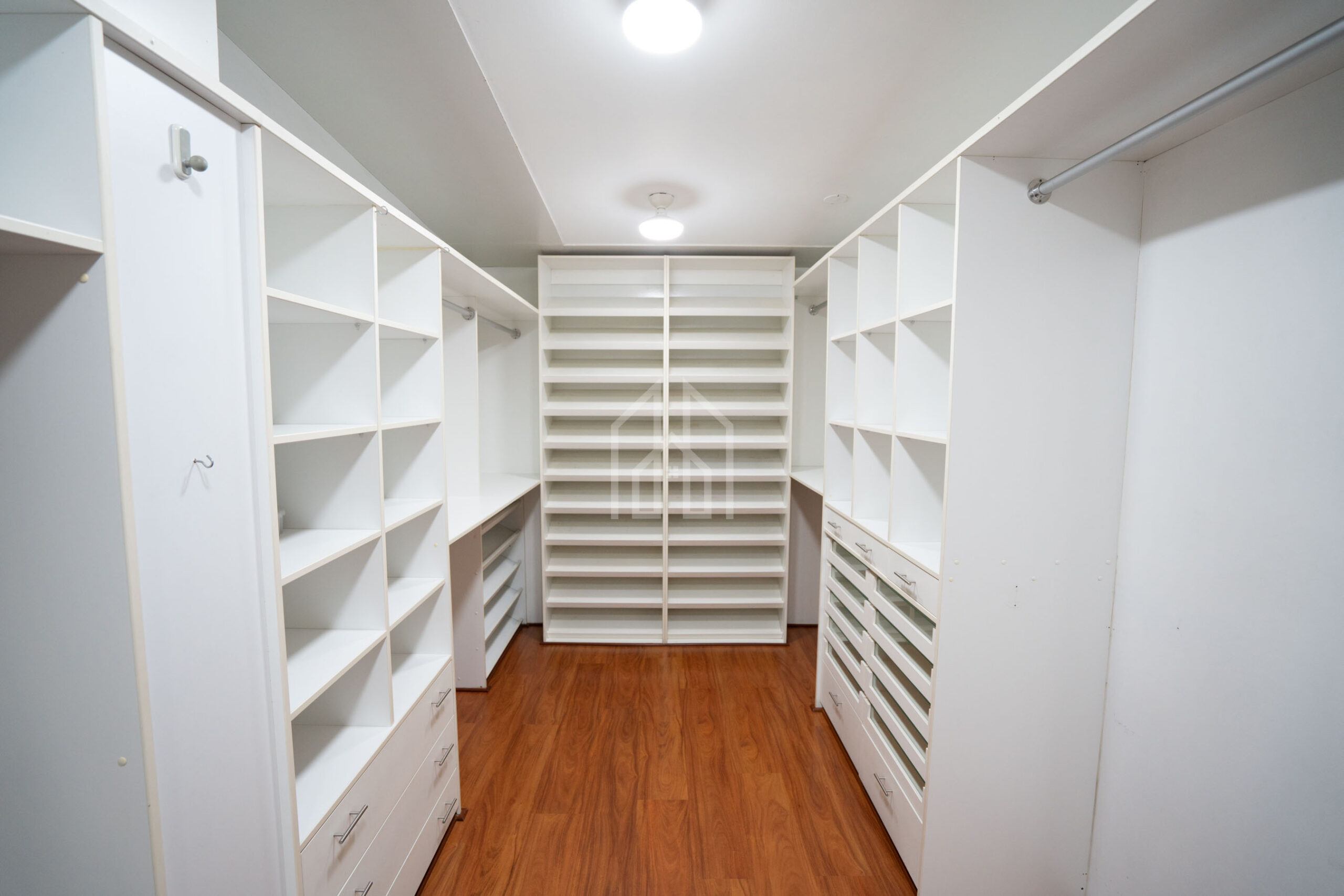 casa en venta condominio britanico surco-26