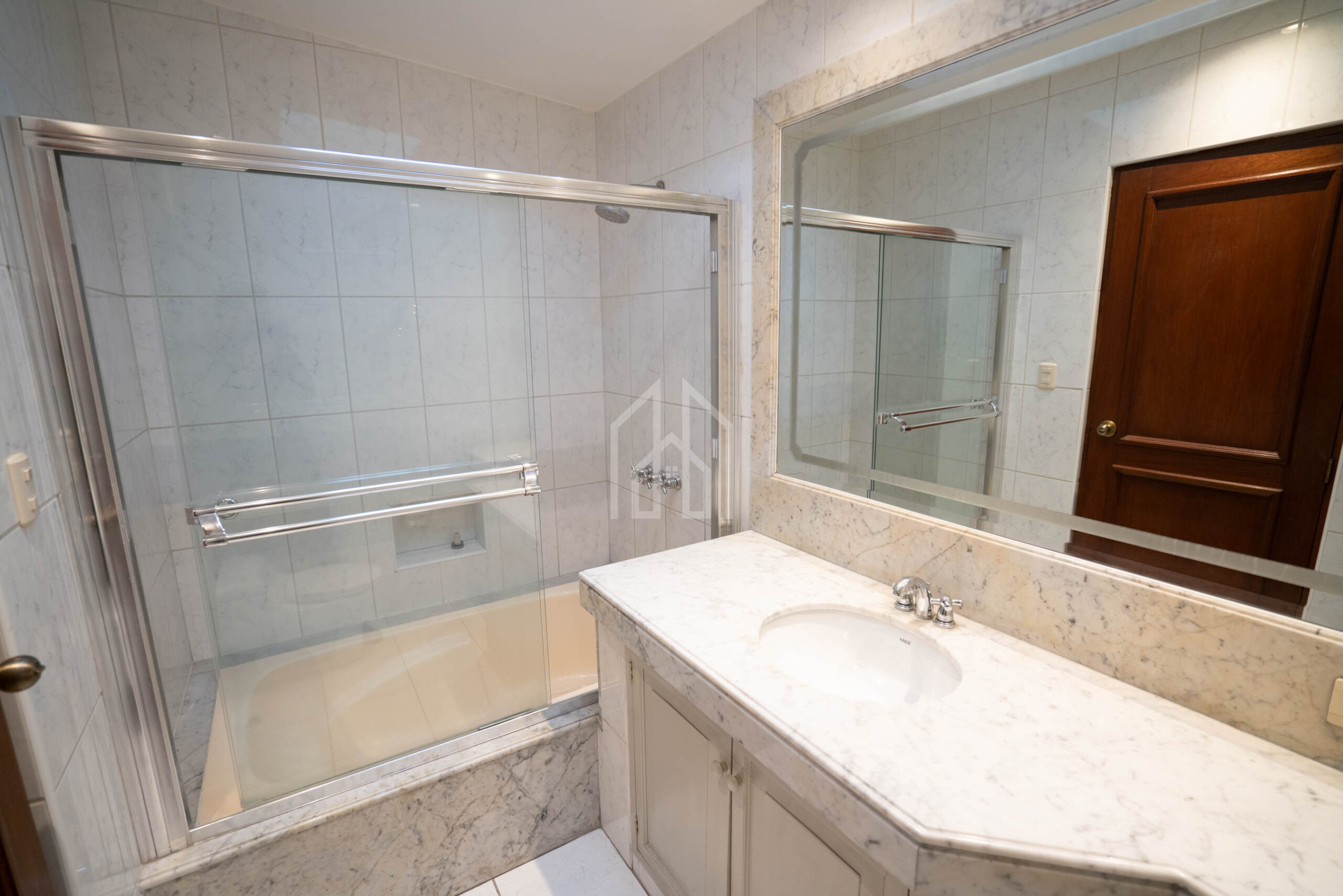 casa en venta condominio britanico surco-40