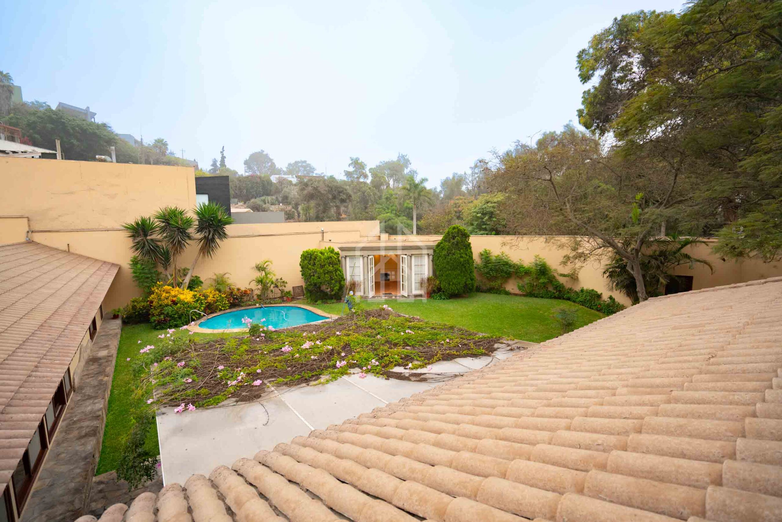 casa en venta condominio britanico surco-49