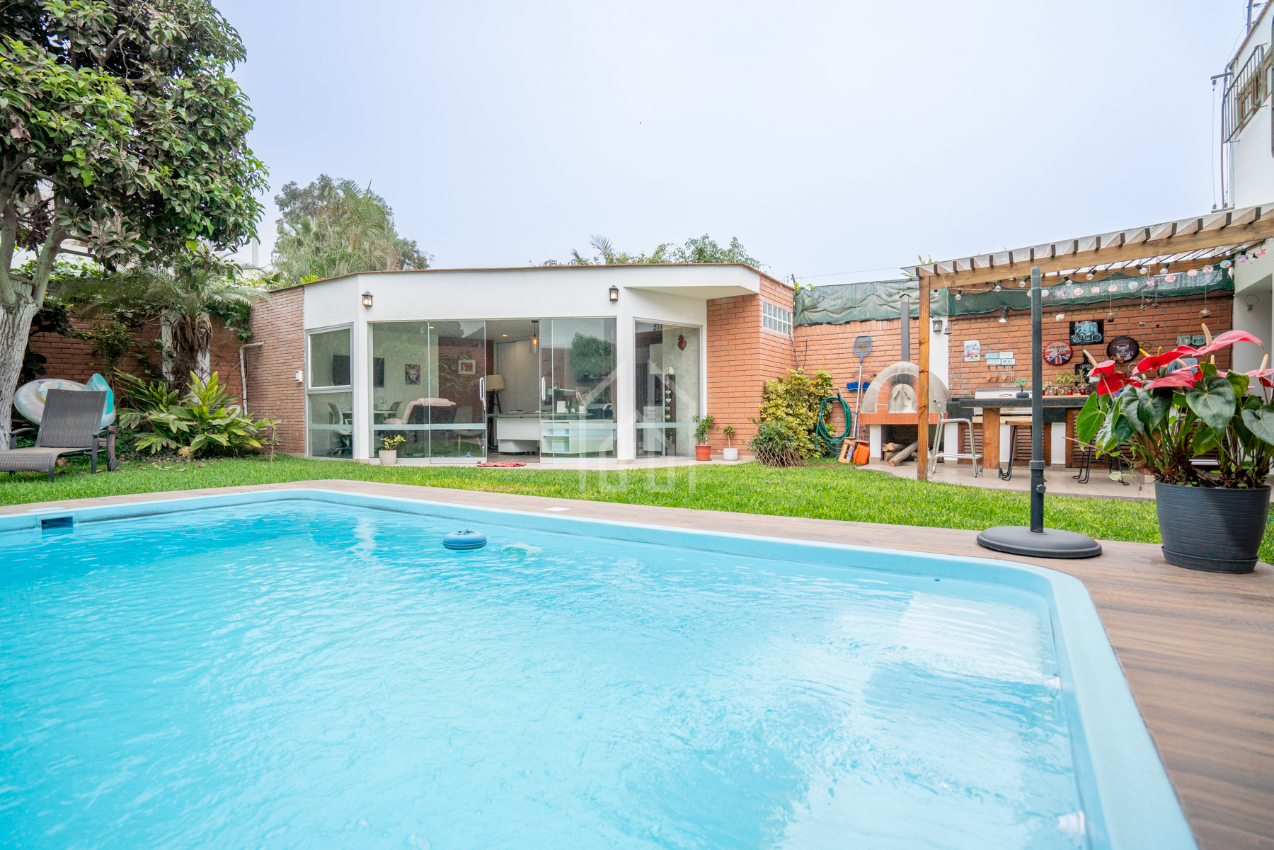 casa en venta los alamos surco-10