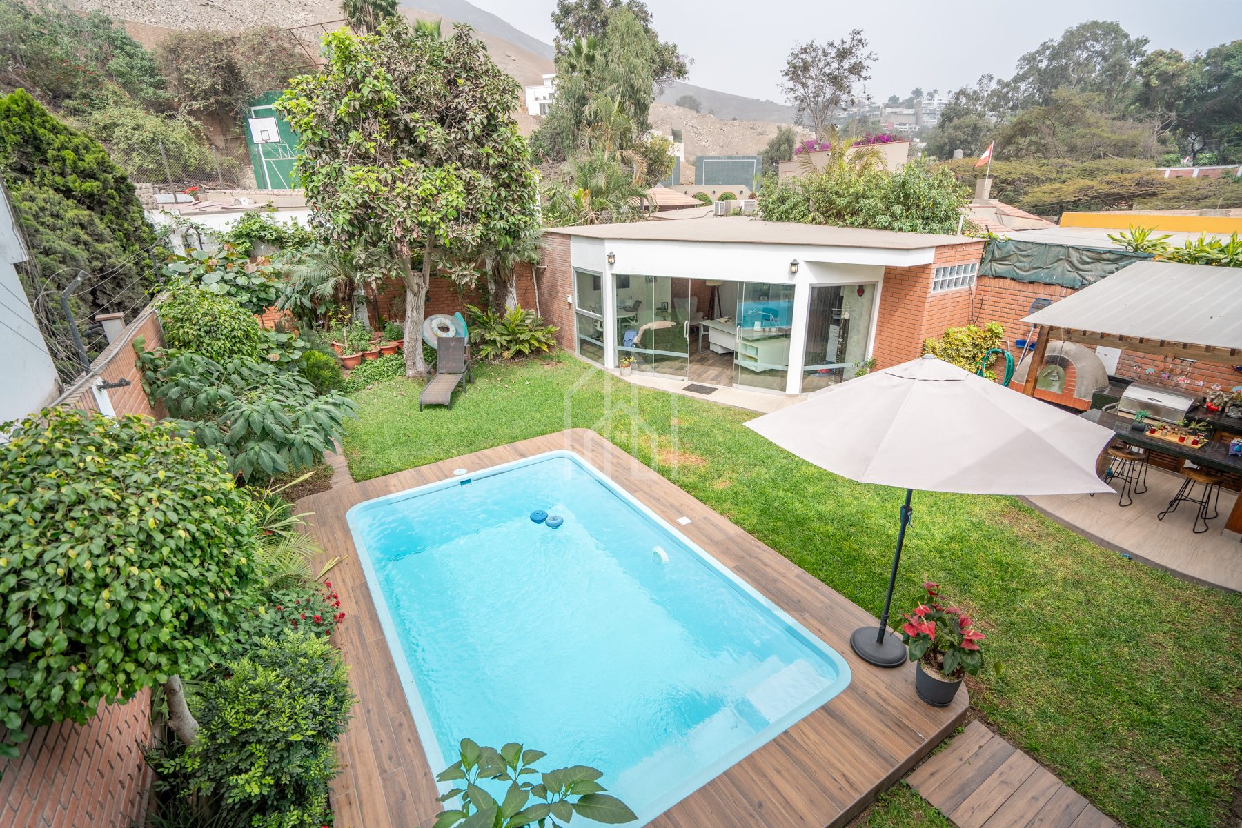 casa en venta los alamos surco-32