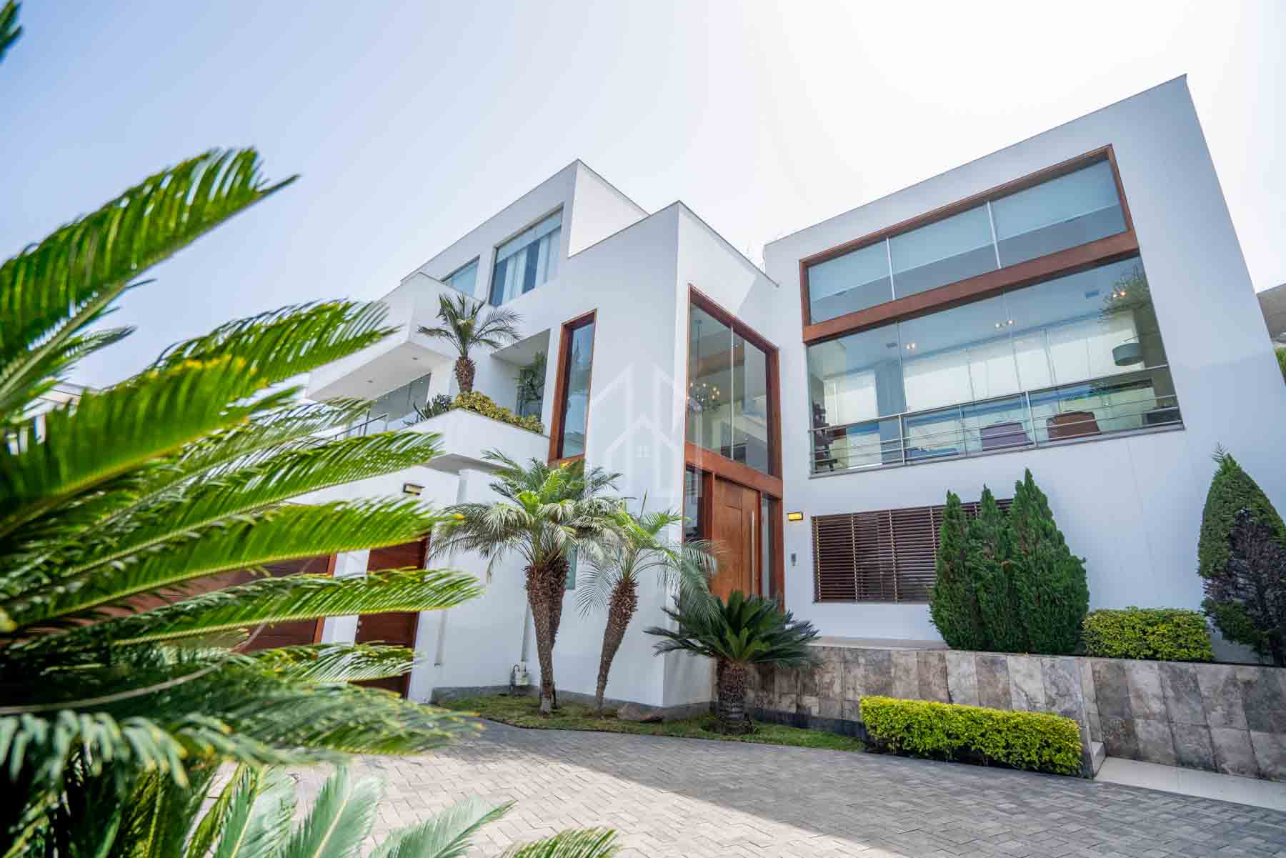 casa en venta la planicie condominio-2