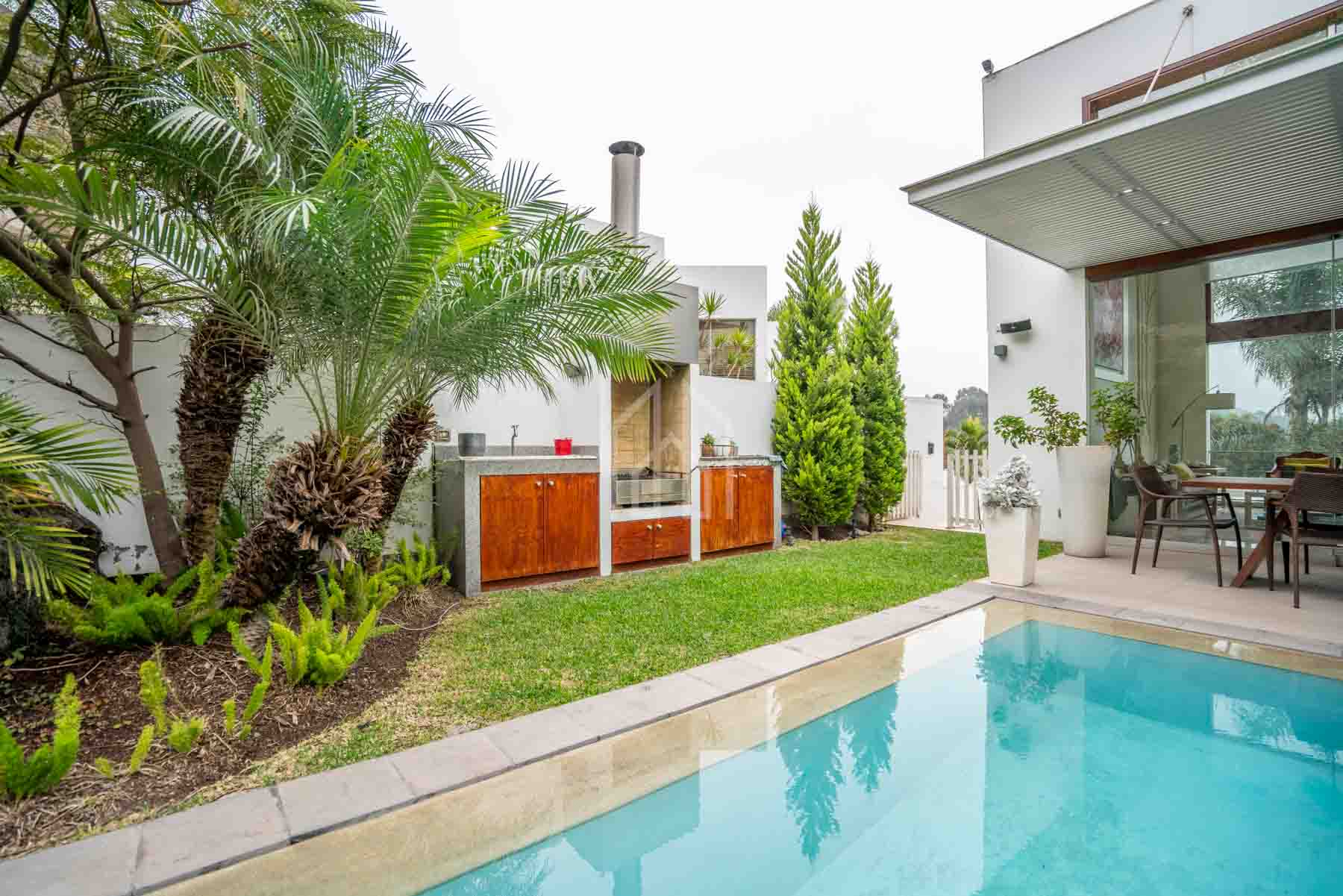 casa en venta la planicie condominio-23