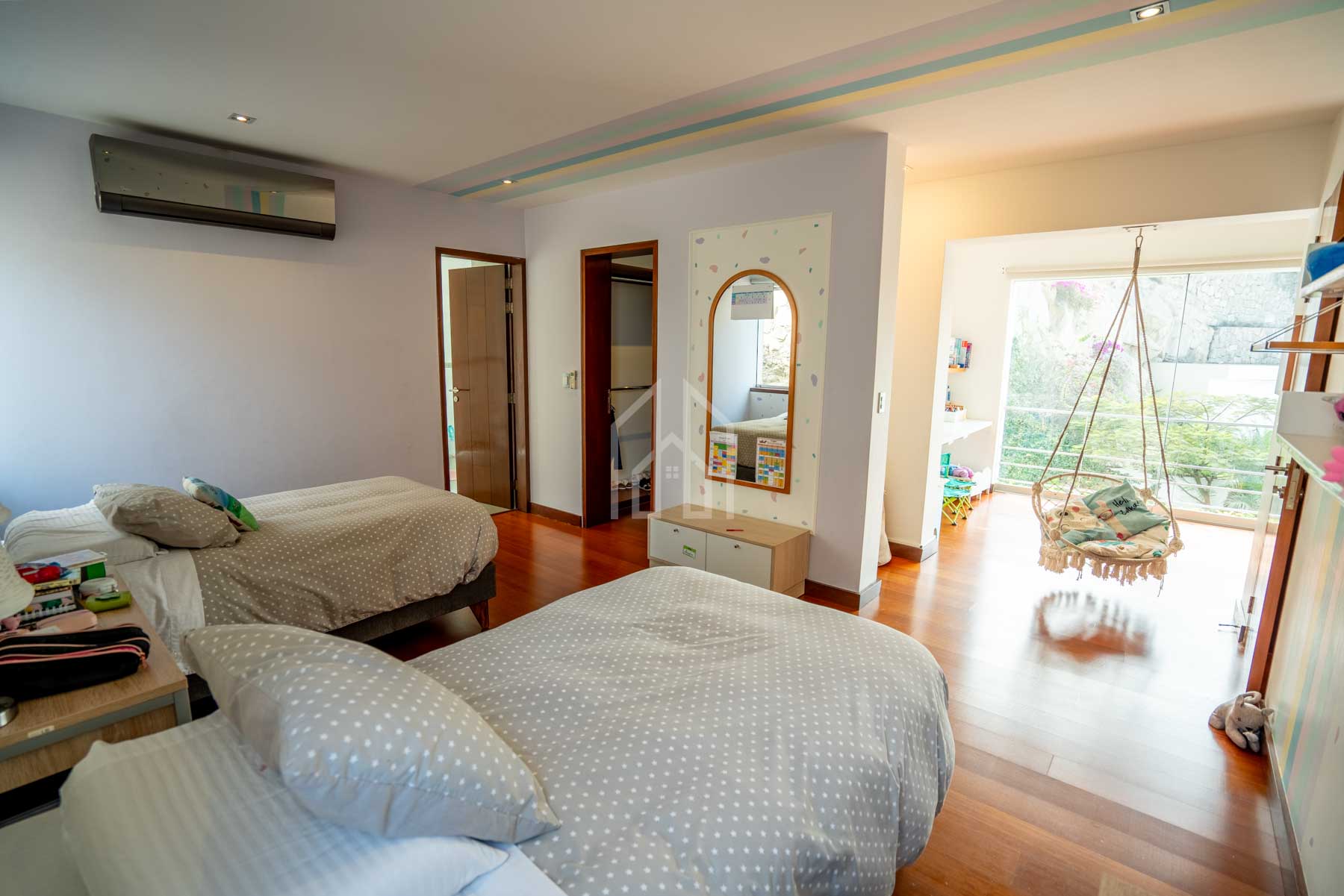 casa en venta la planicie condominio-46