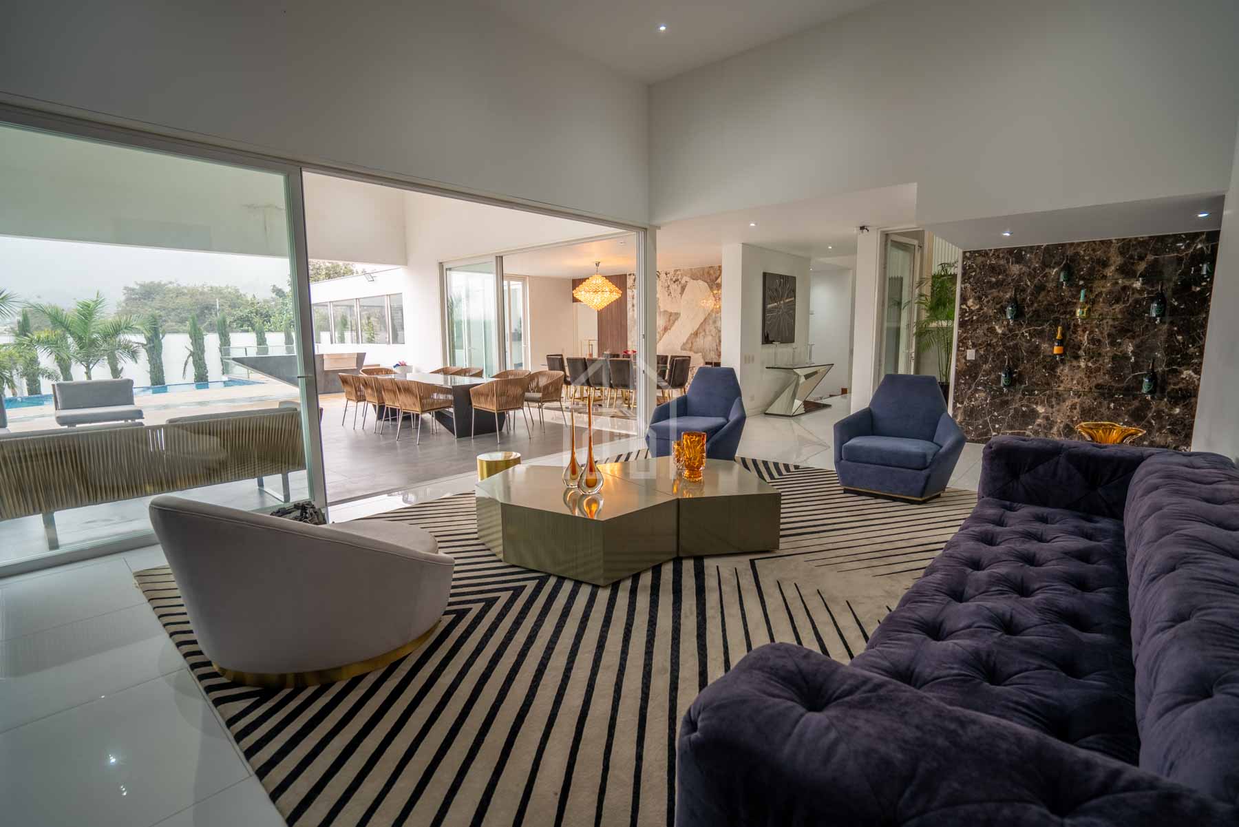 gran casa en venta en la planicie-17