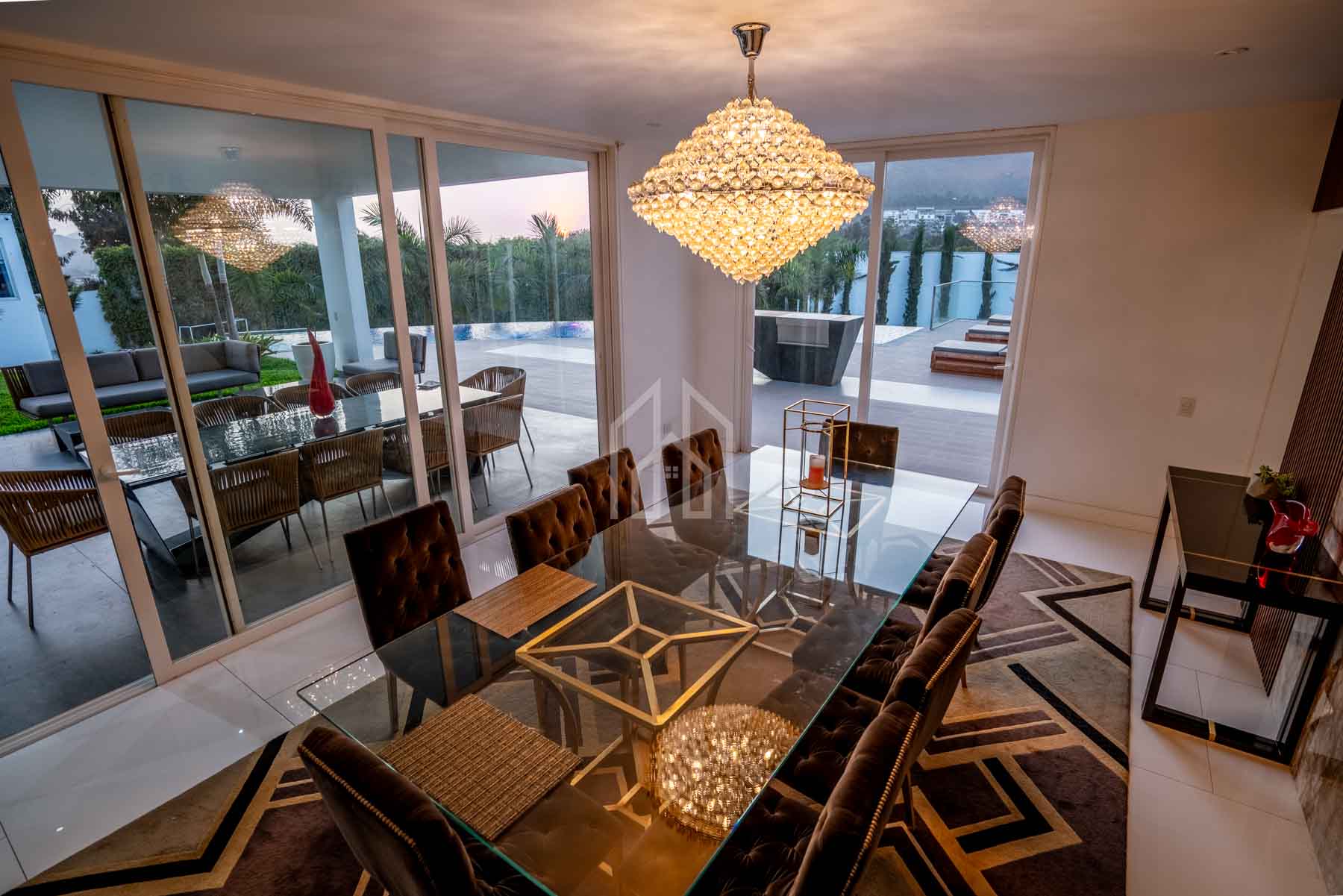 gran casa en venta en la planicie-19