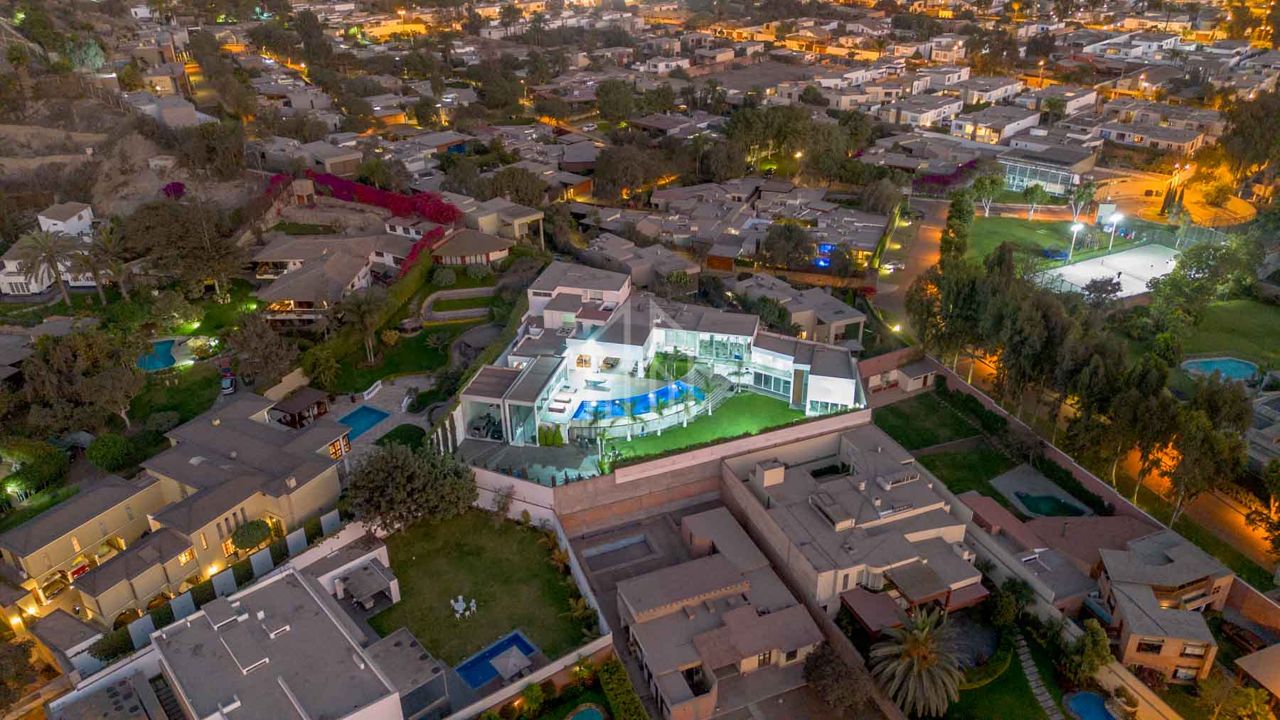 gran casa en venta en la planicie-2