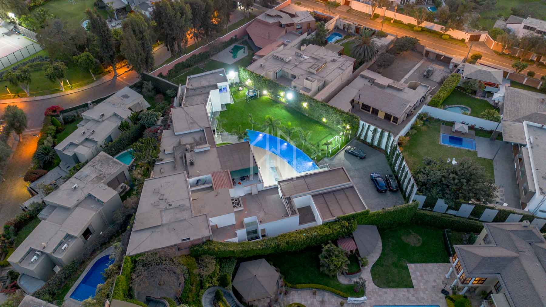 gran casa en venta en la planicie-48