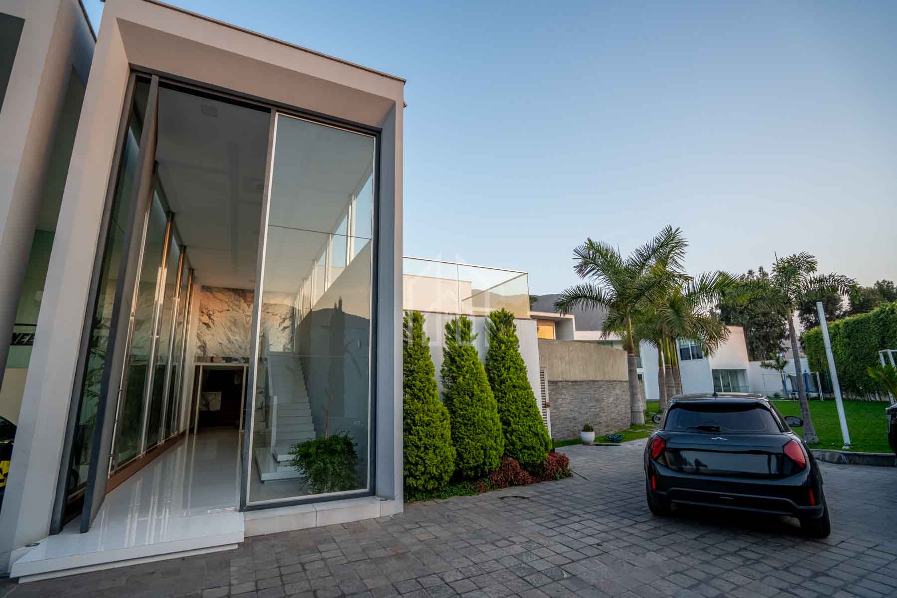 gran casa en venta en la planicie-5