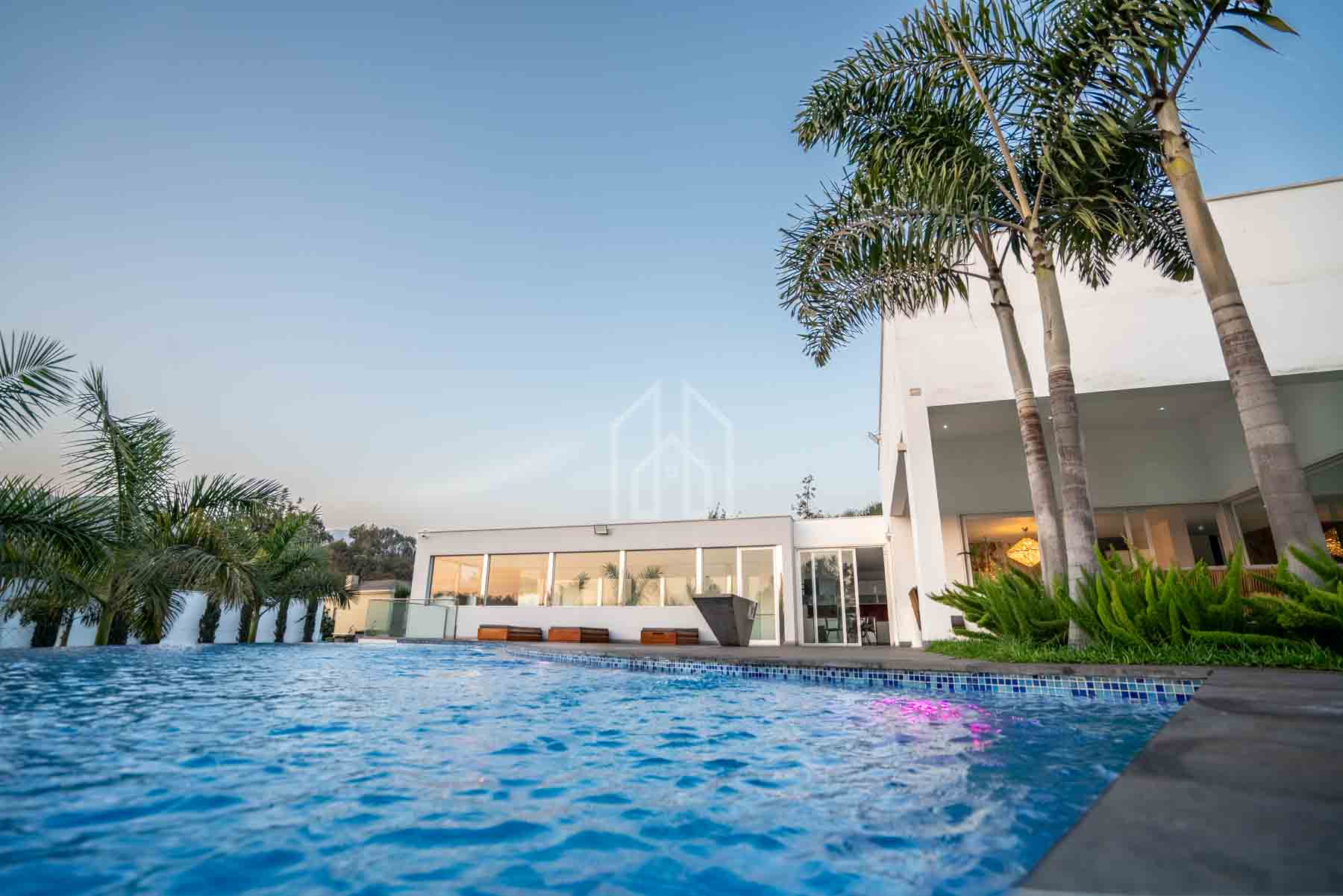 gran casa en venta en la planicie-8