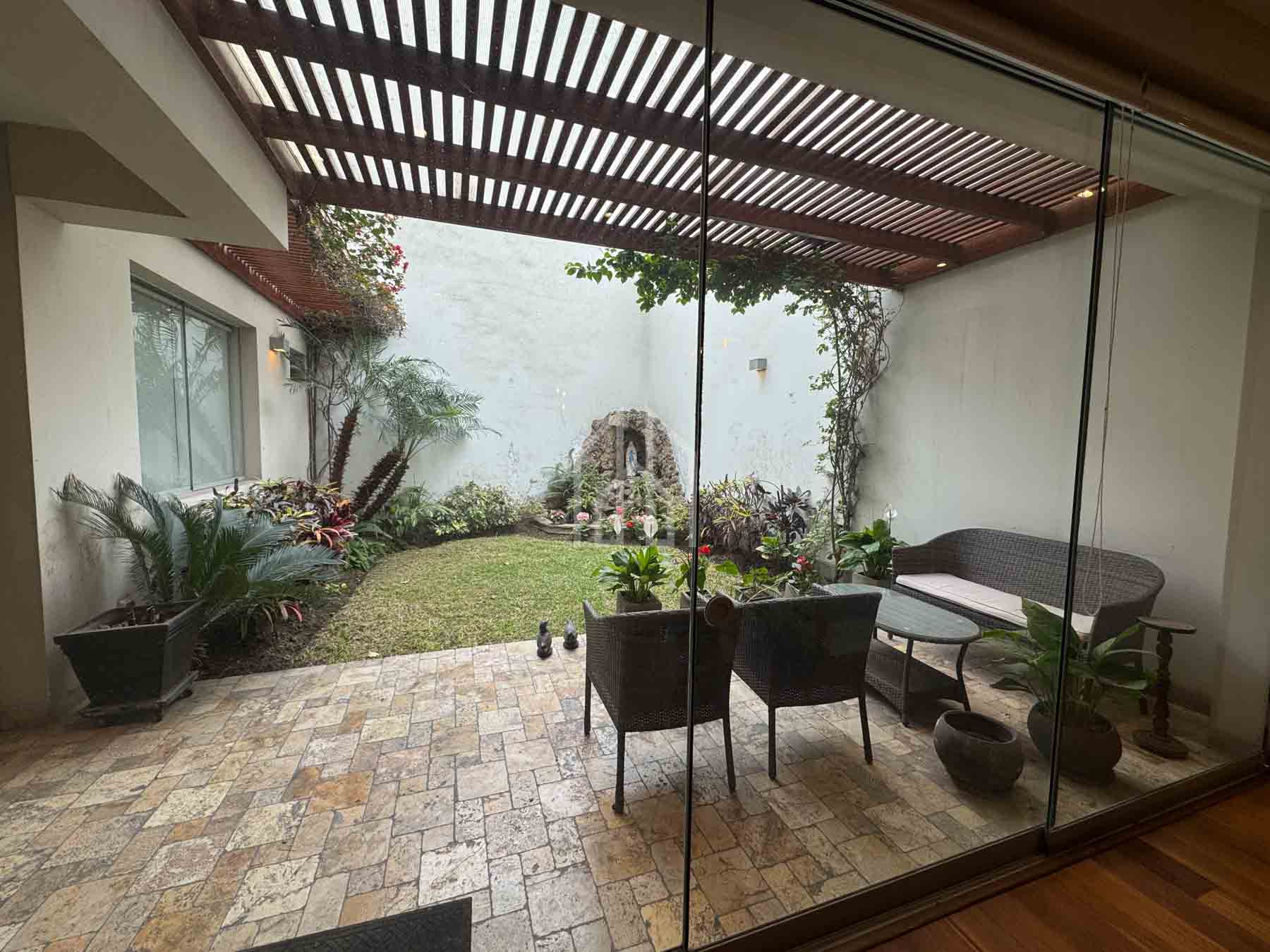 Casa en Venta en Surco Aliaga-2