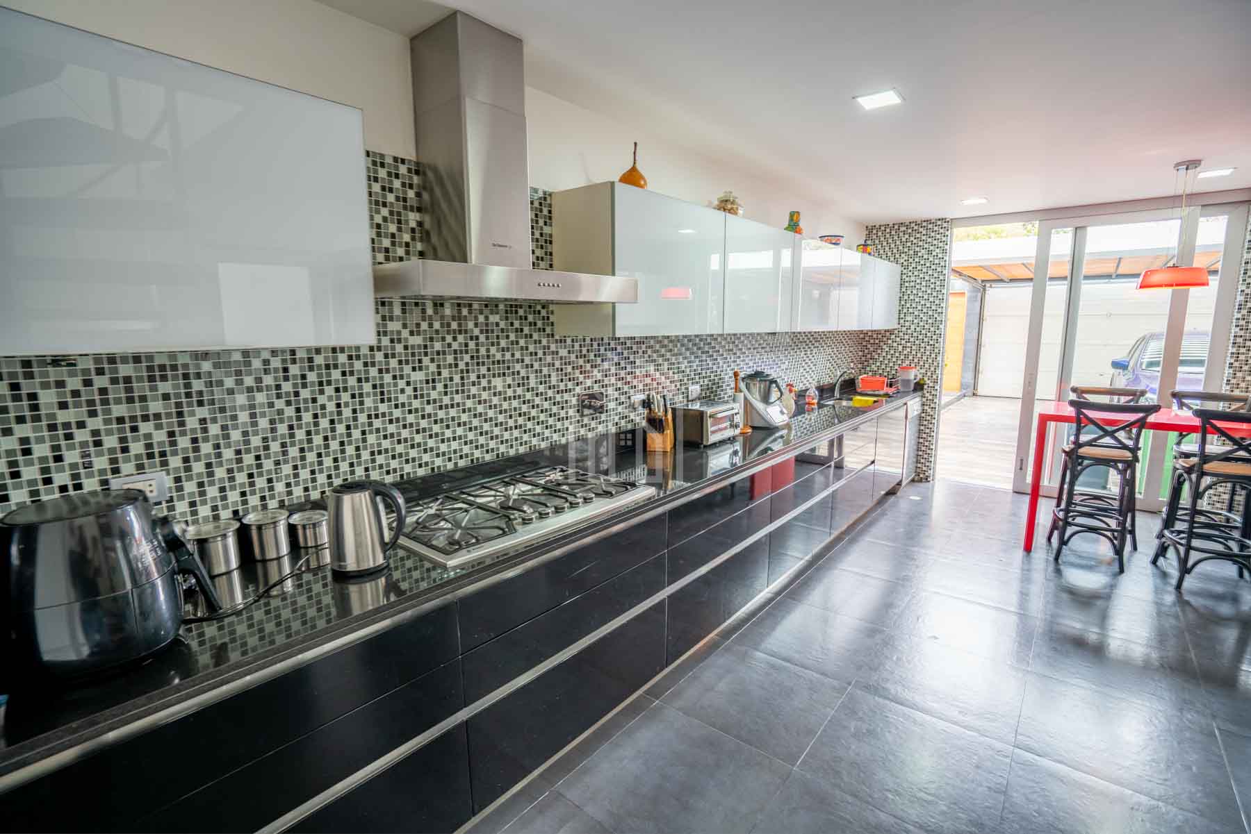 casa en venta en san isidro frente parque acosta-23