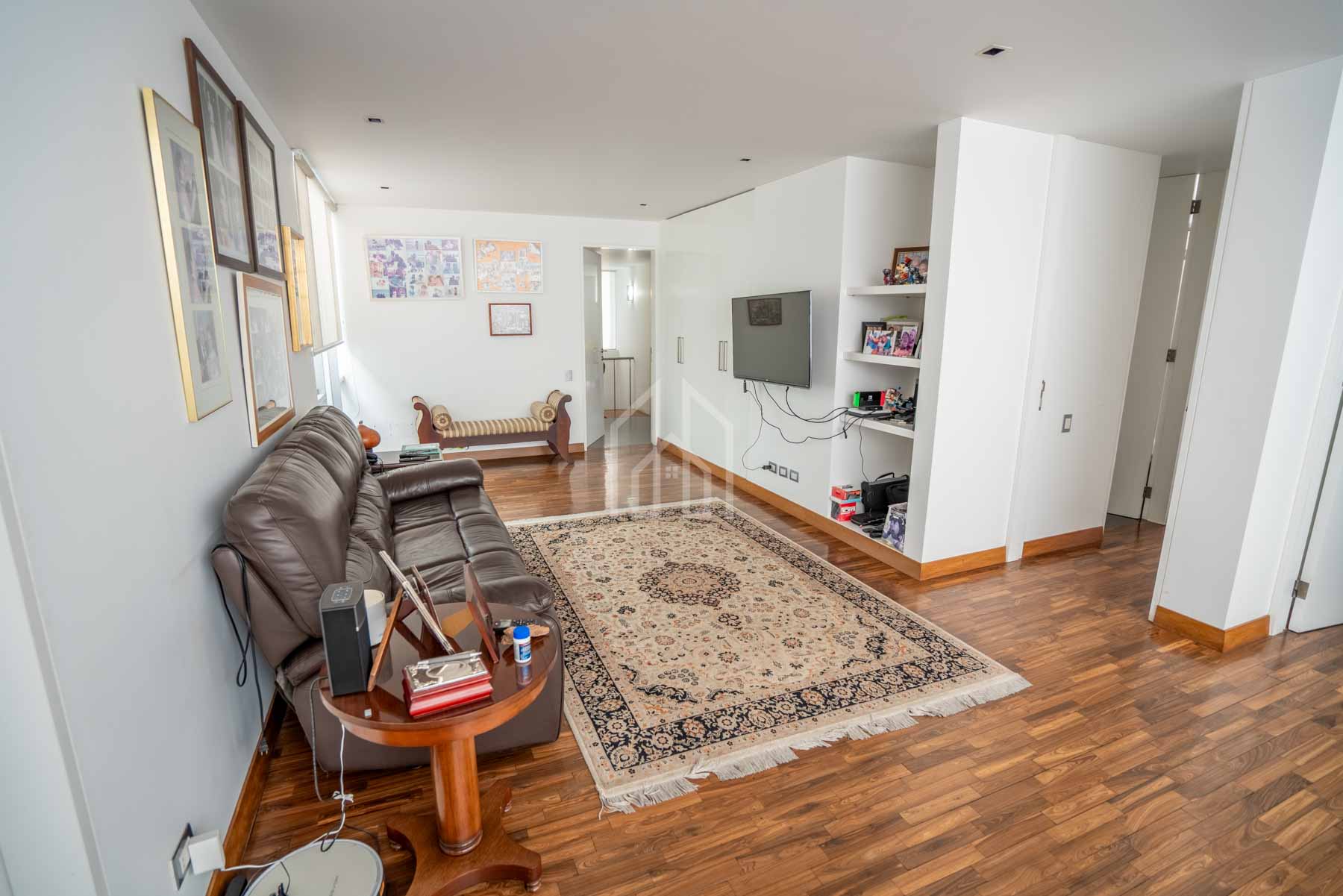 casa en venta en san isidro frente parque acosta-31